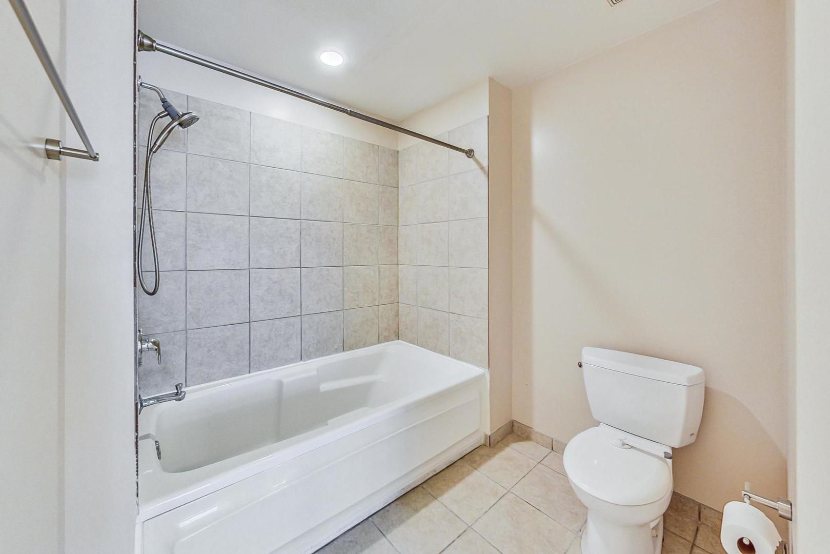 1250 S Michigan Avenue Unit: 1308