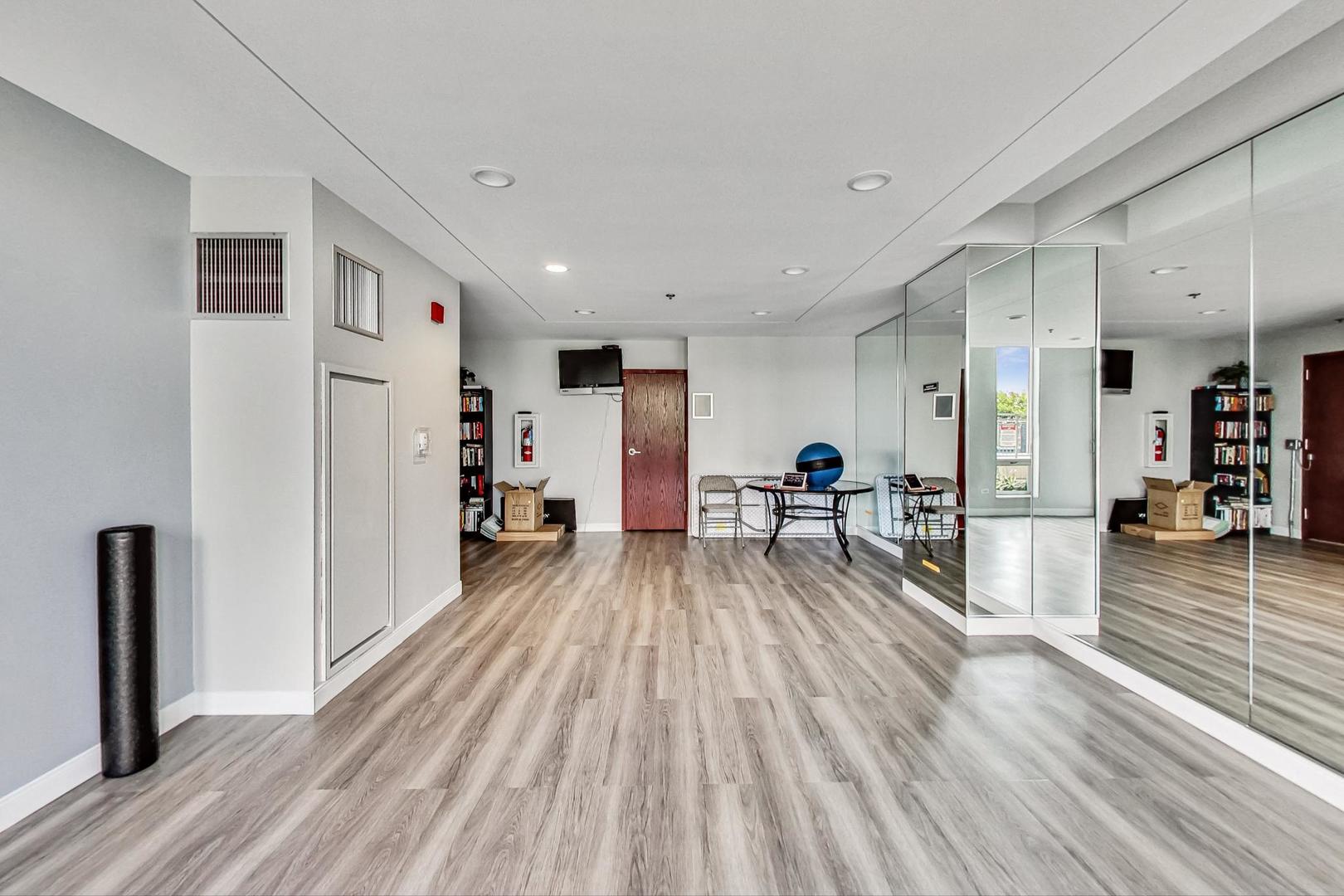 1250 S Michigan Avenue Unit: 1308