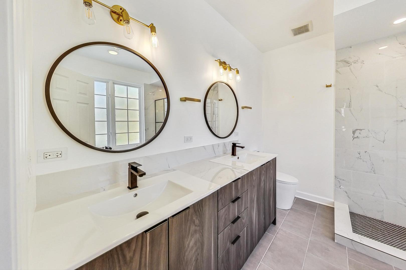 710 N Orleans Street Unit: C