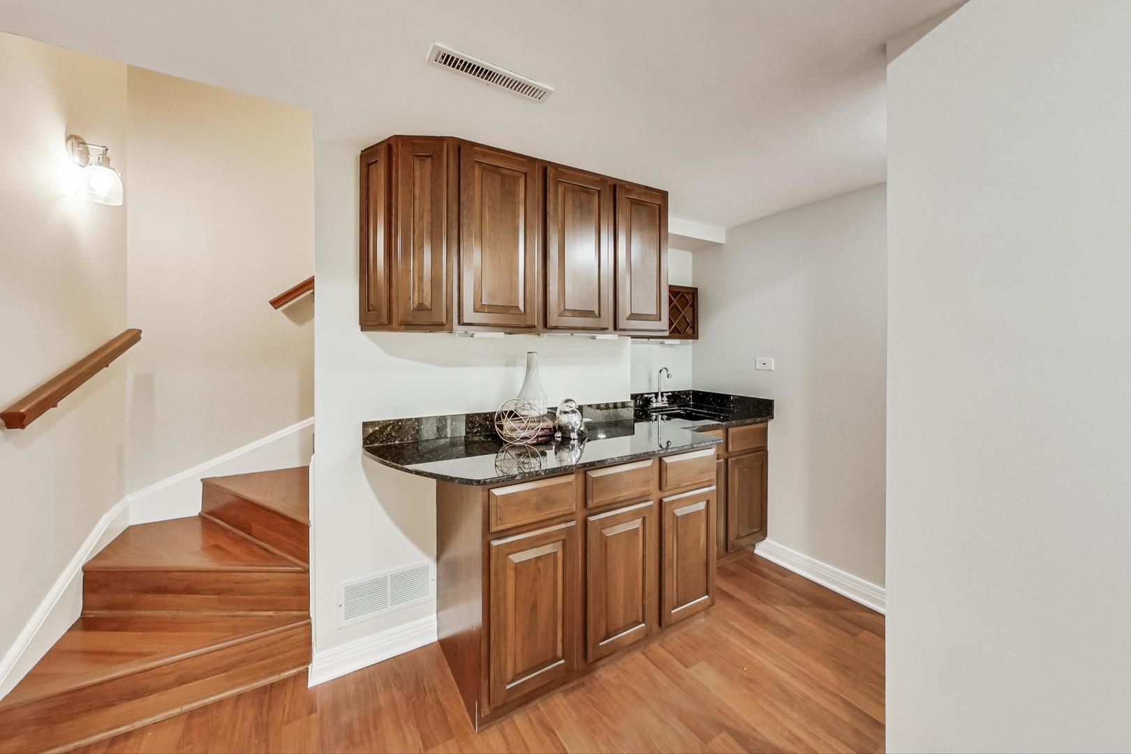 2229 N Seminary Avenue Unit: 1