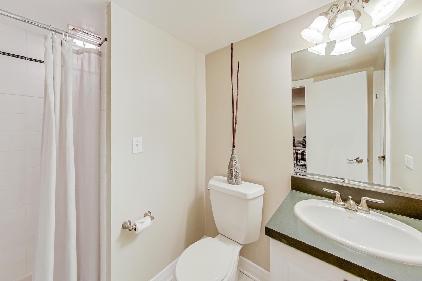 2229 N Seminary Avenue Unit: 1