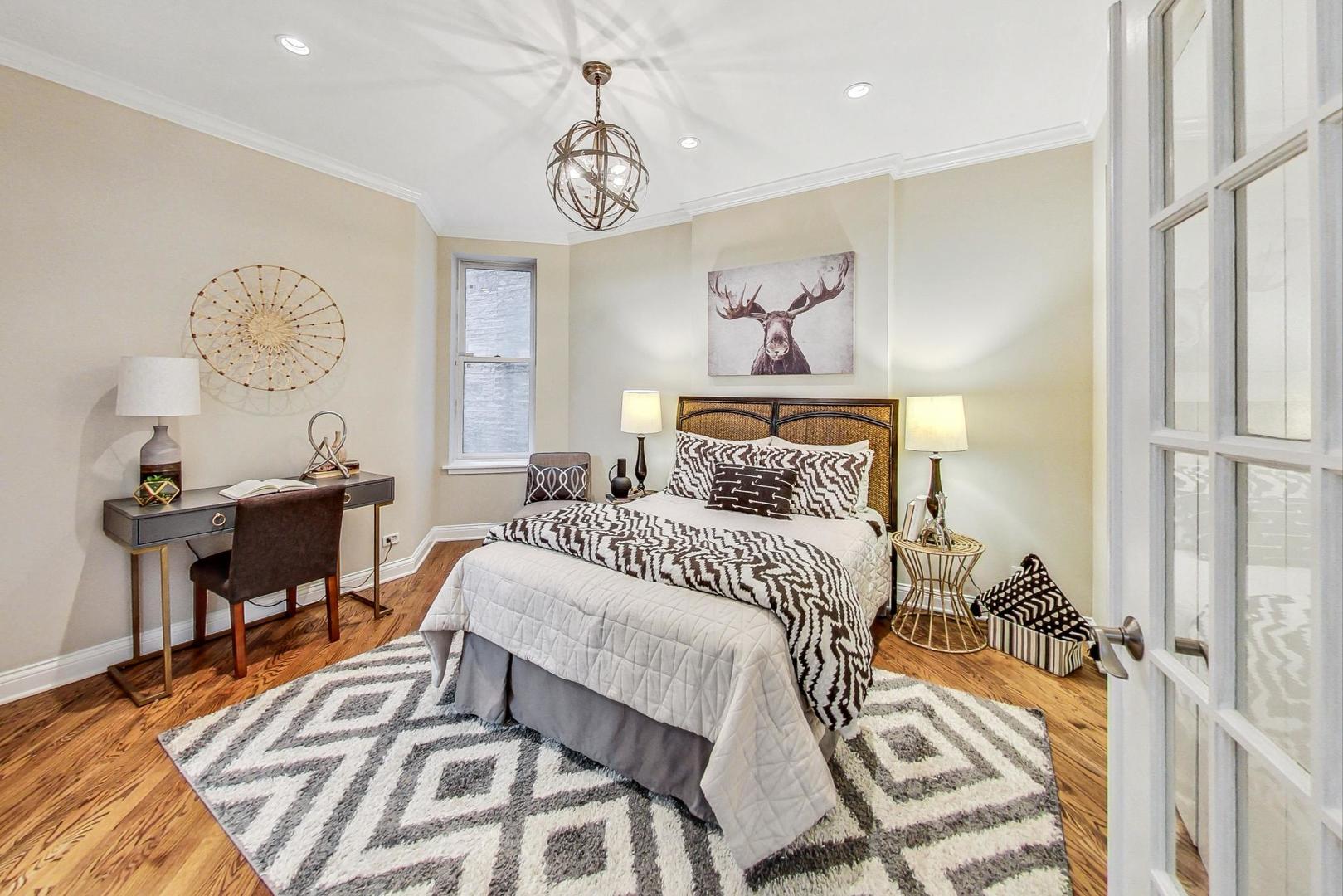 2229 N Seminary Avenue Unit: 1