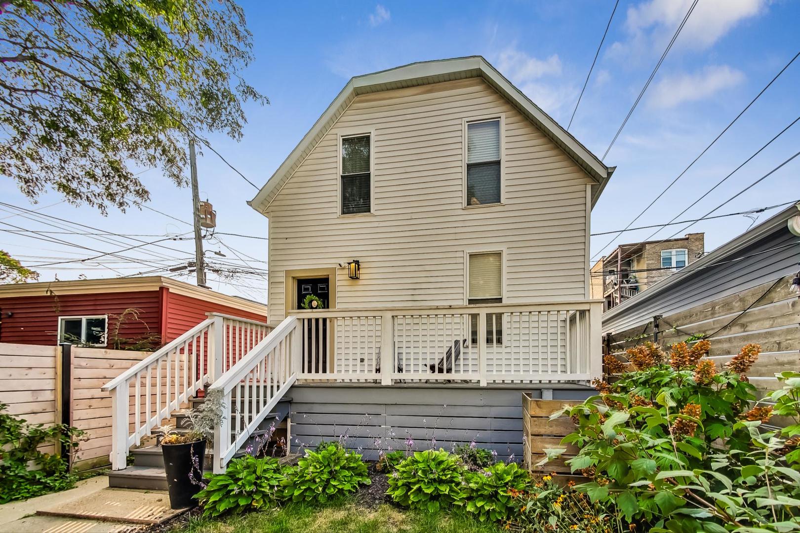 2524 N Washtenaw Avenue Unit: CH