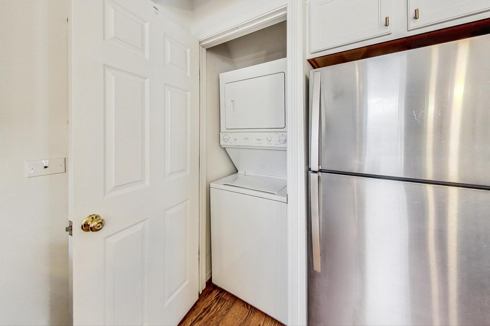 2524 N Washtenaw Avenue Unit: CH
