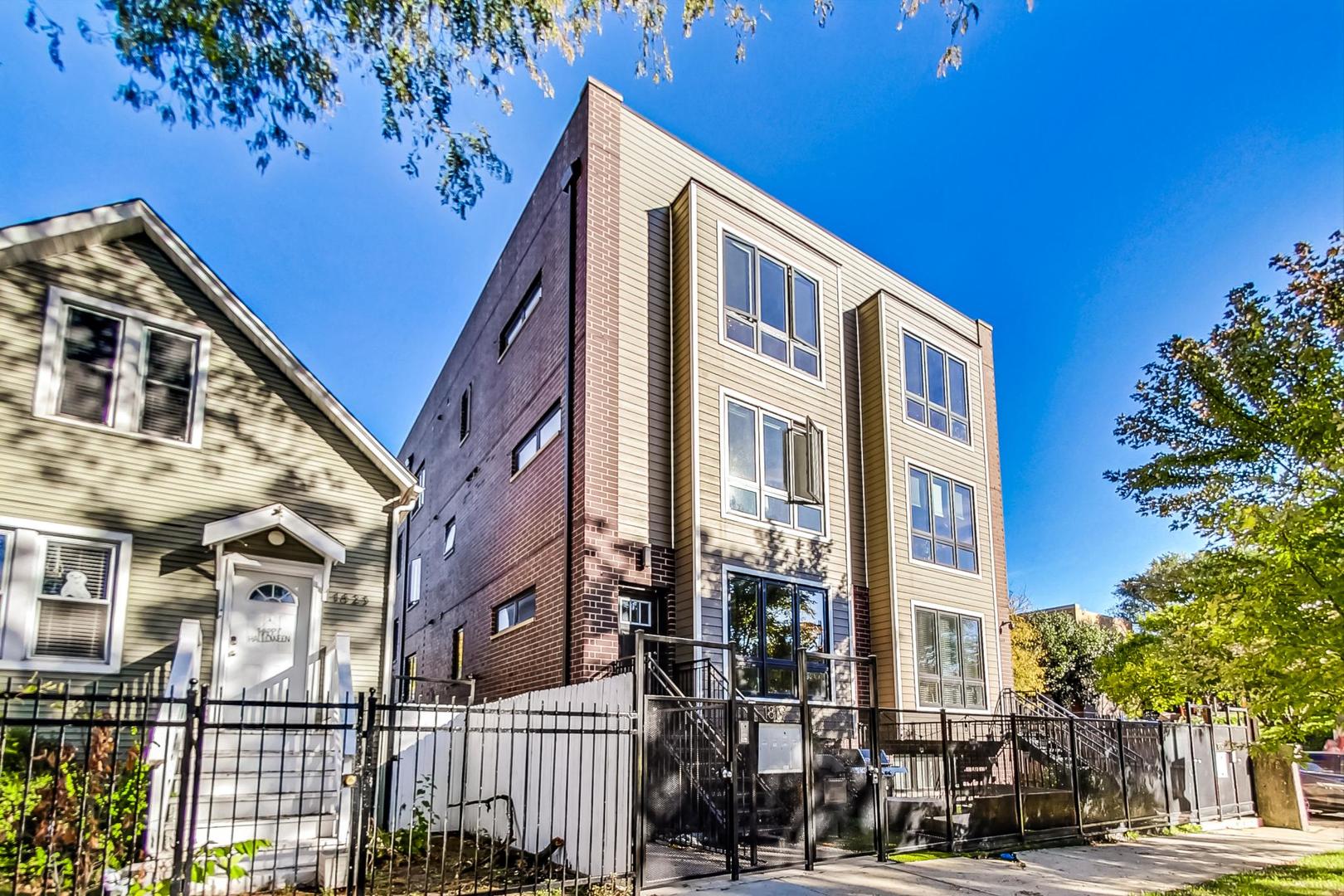 1819 N St Louis Avenue Unit: 2FN