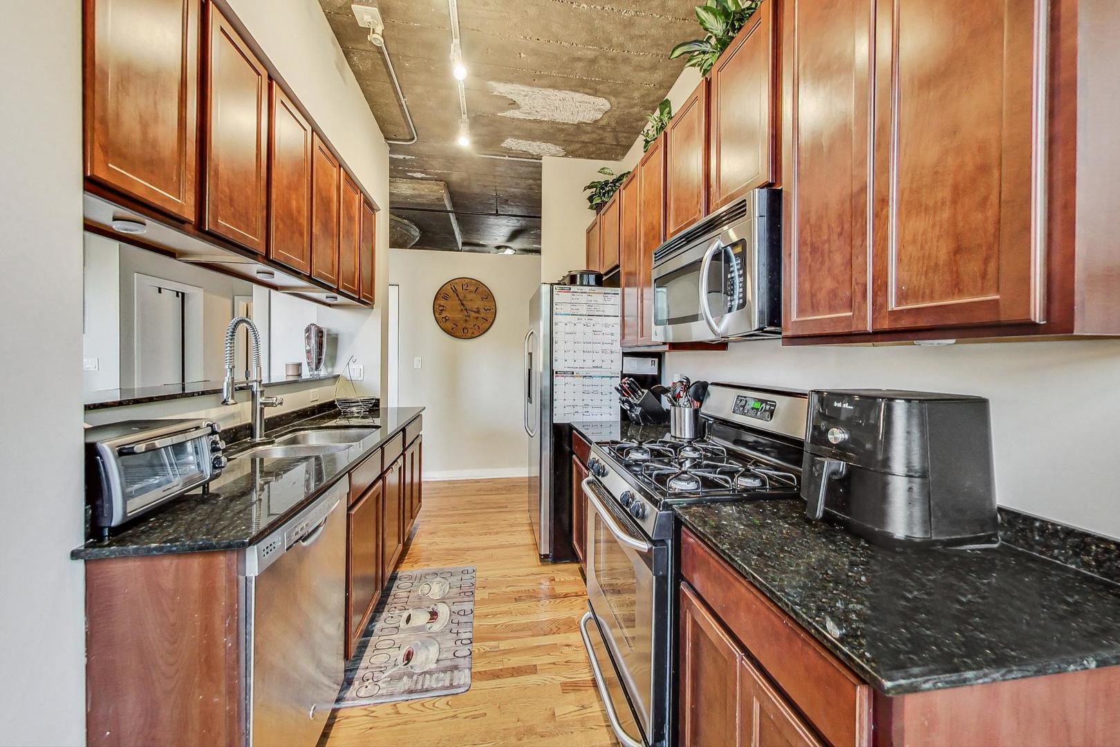 1001 W 15th Street Unit: 230