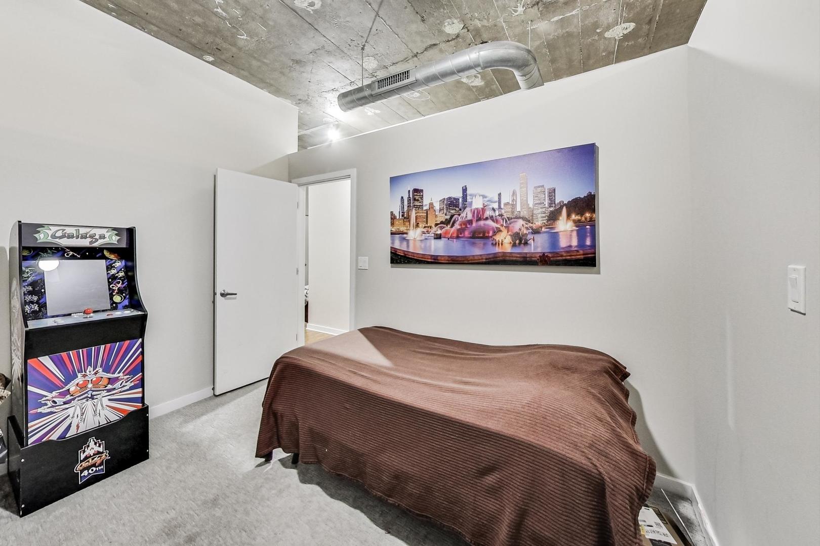 1001 W 15th Street Unit: 230