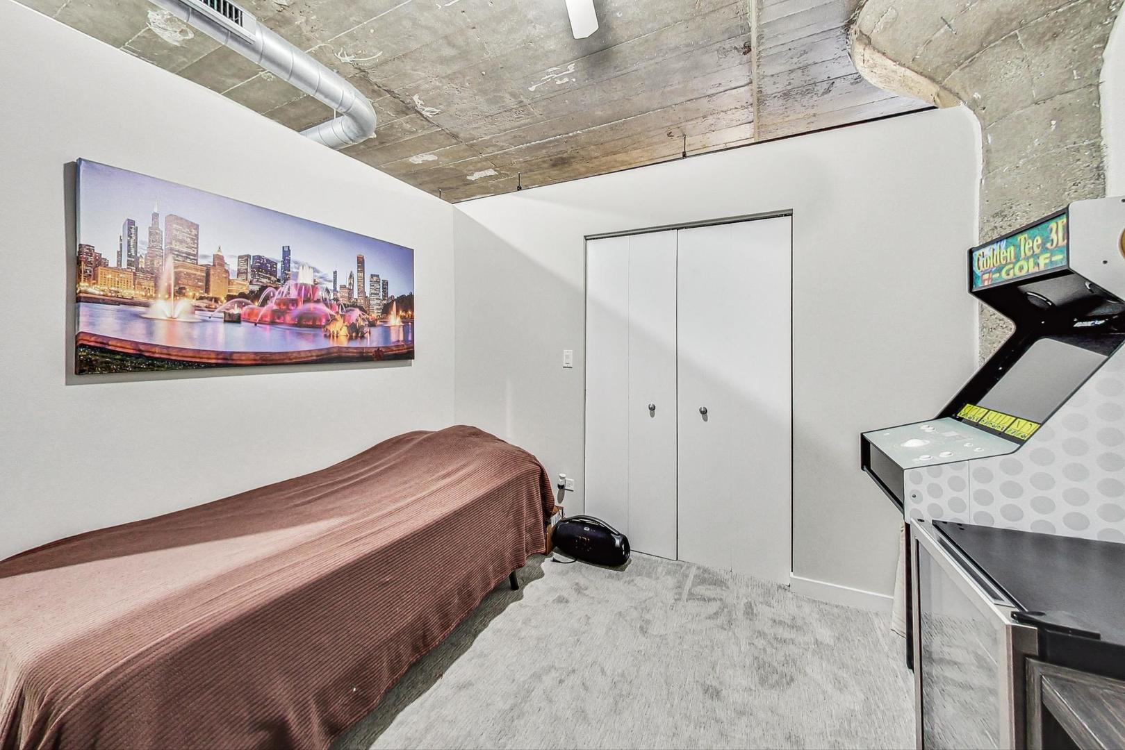 1001 W 15th Street Unit: 230