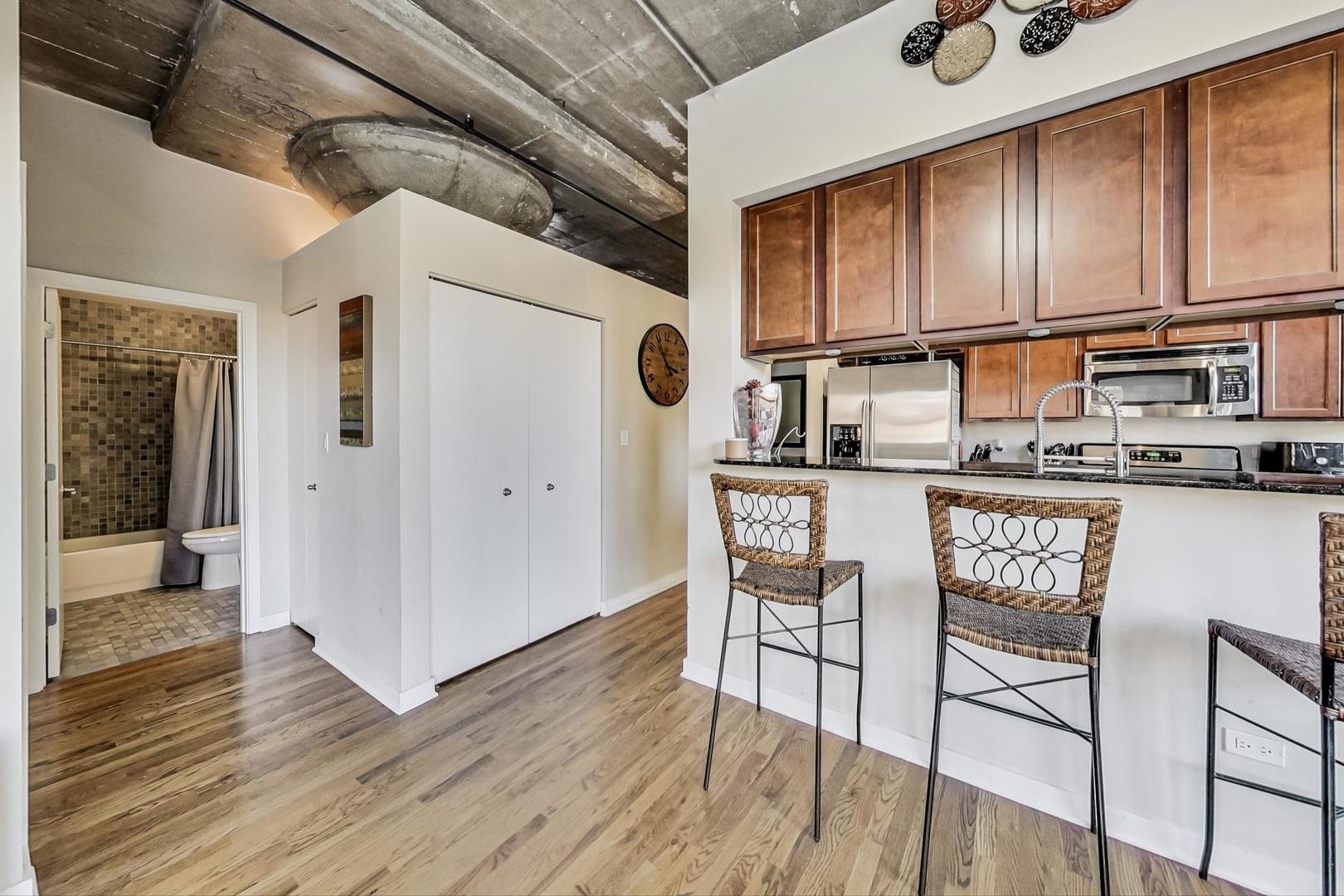 1001 W 15th Street Unit: 230