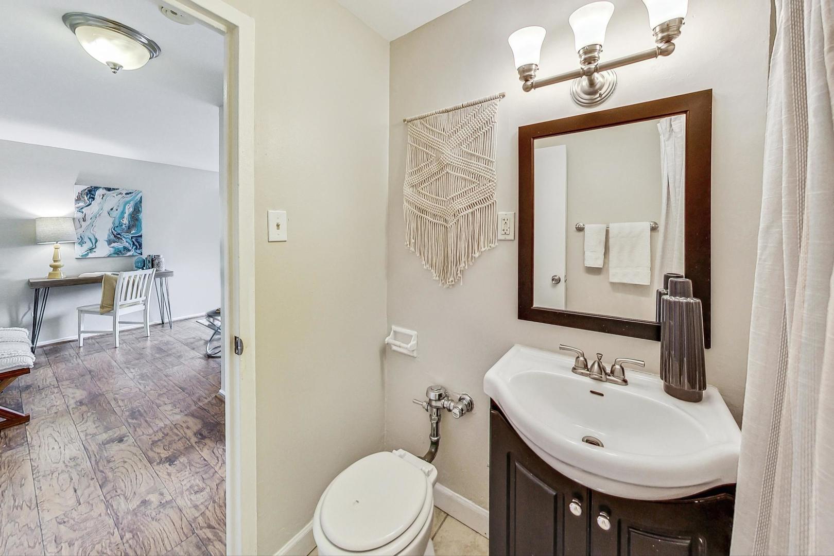 700 W BITTERSWEET Place Unit: 405