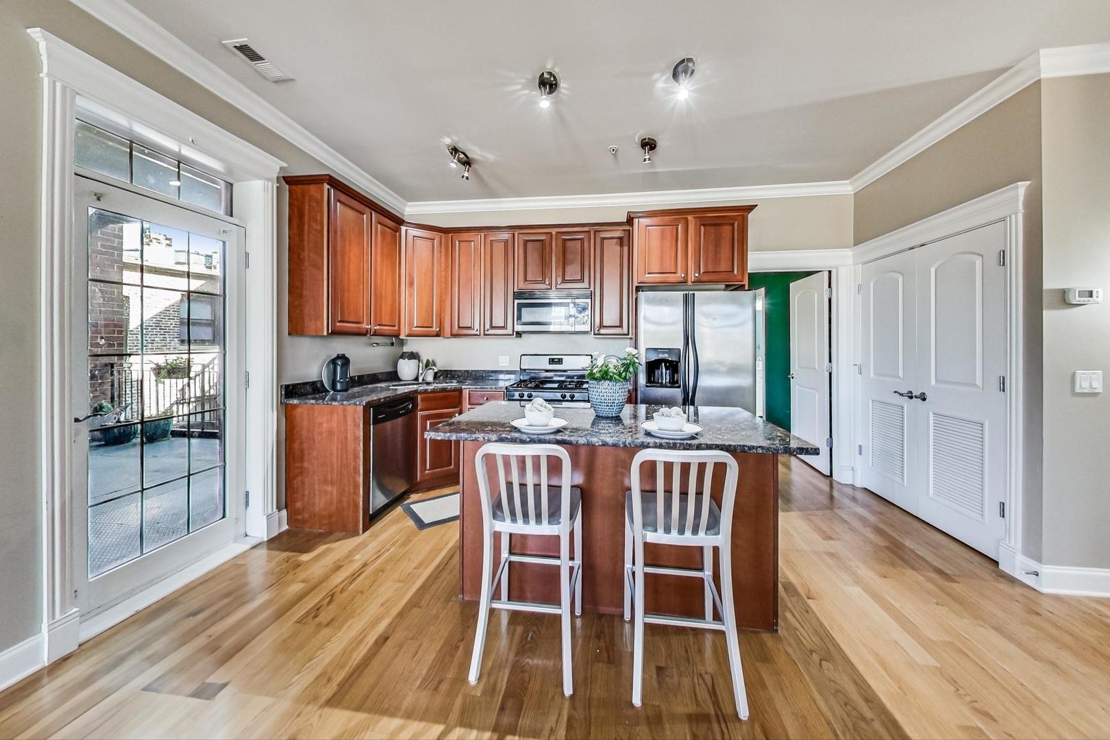 1453 W Irving Park Road Unit: 302