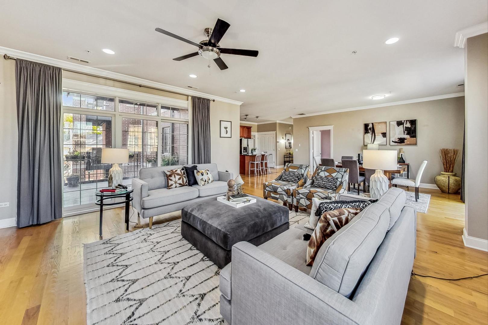 1453 W Irving Park Road Unit: 302