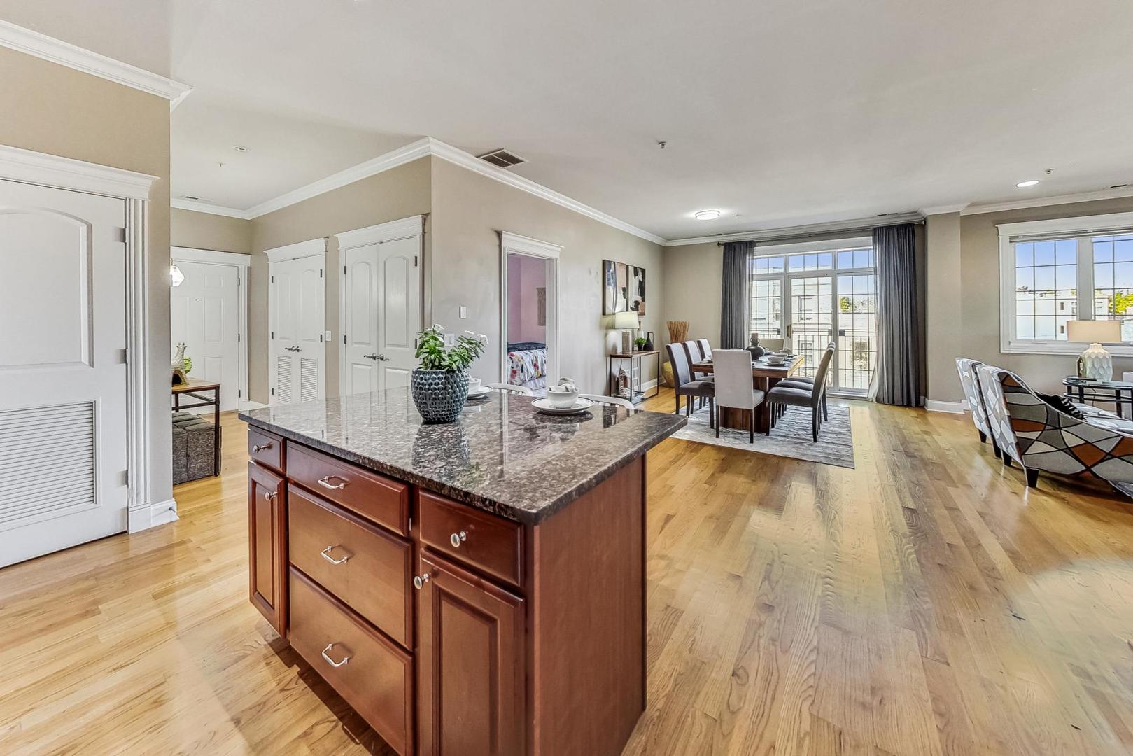 1453 W Irving Park Road Unit: 302