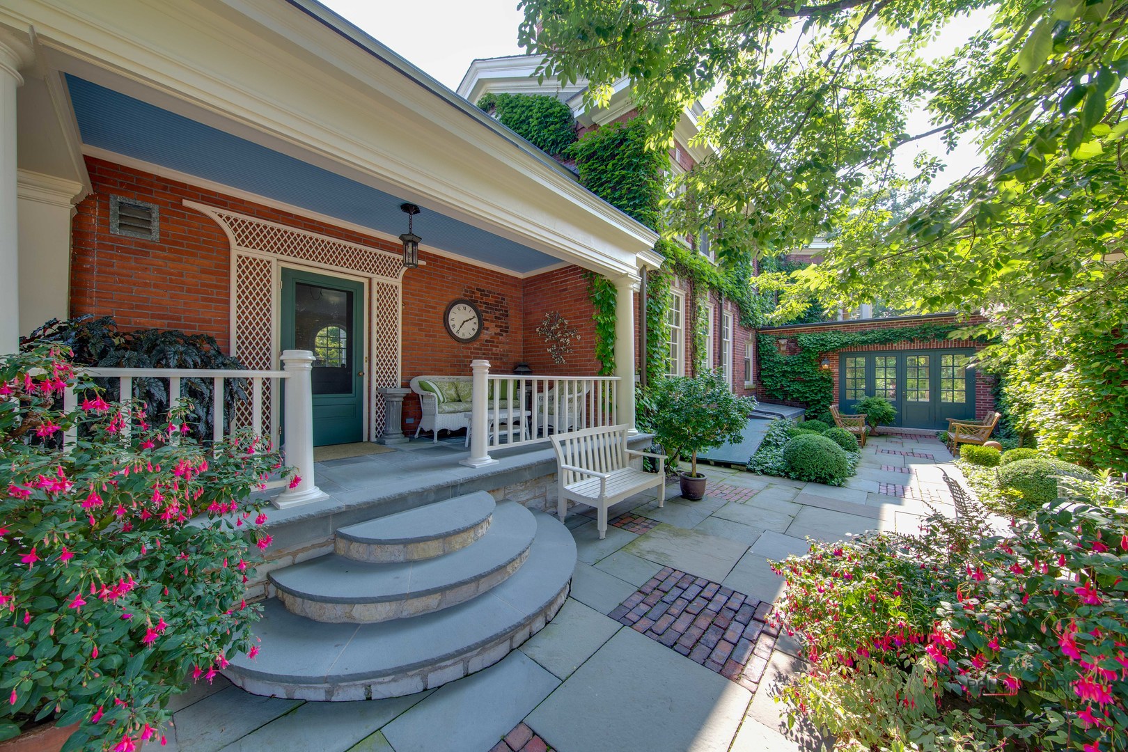 930 E Rosemary Road
