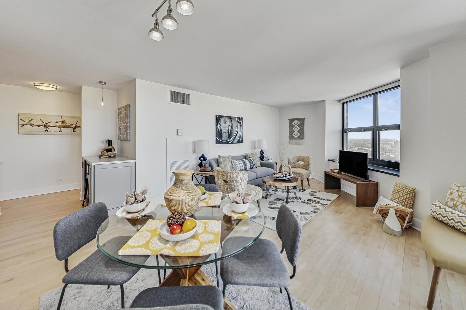 3660 N Lake Shore Drive Unit: 2613