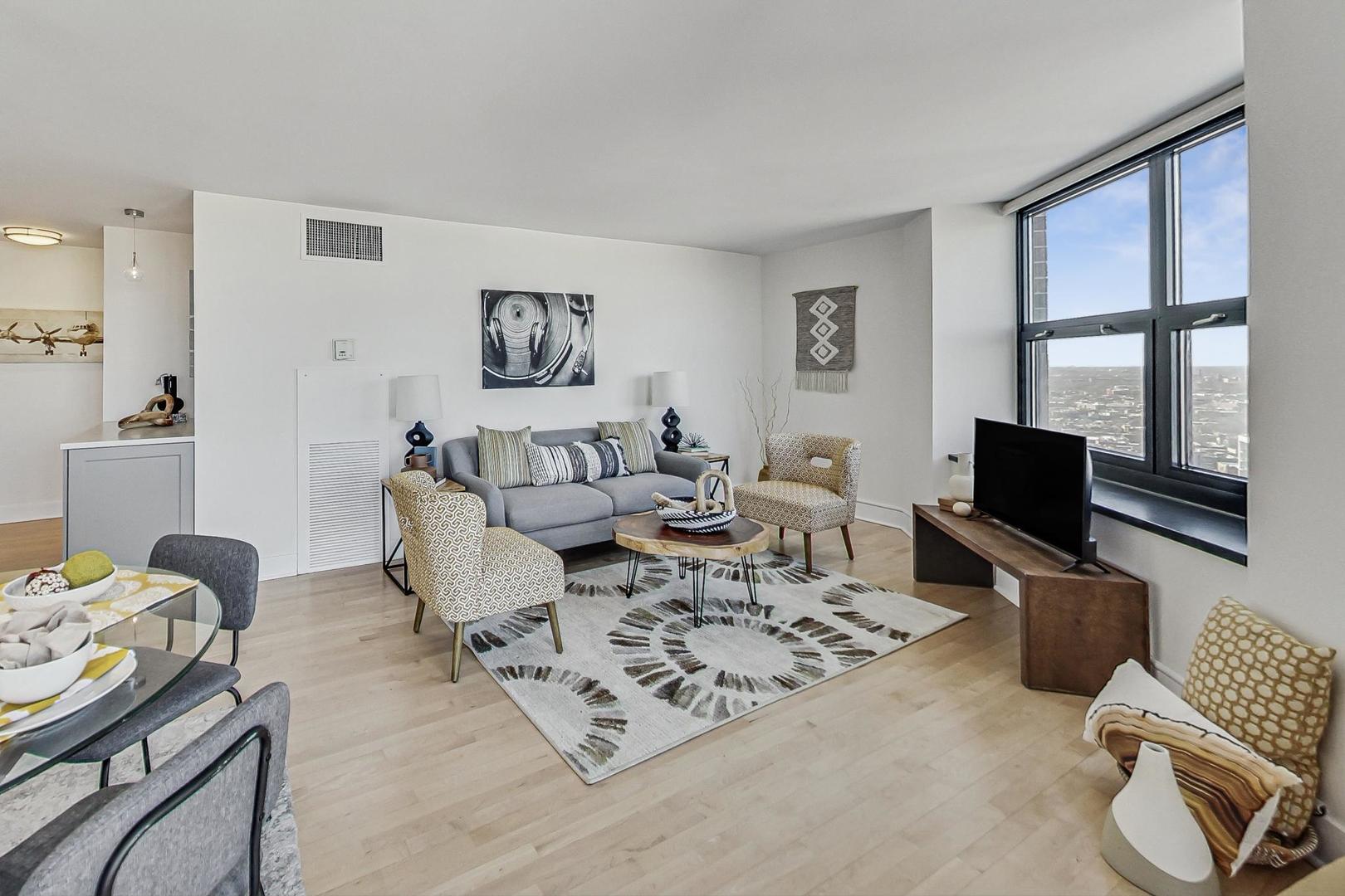 3660 N Lake Shore Drive Unit: 2613