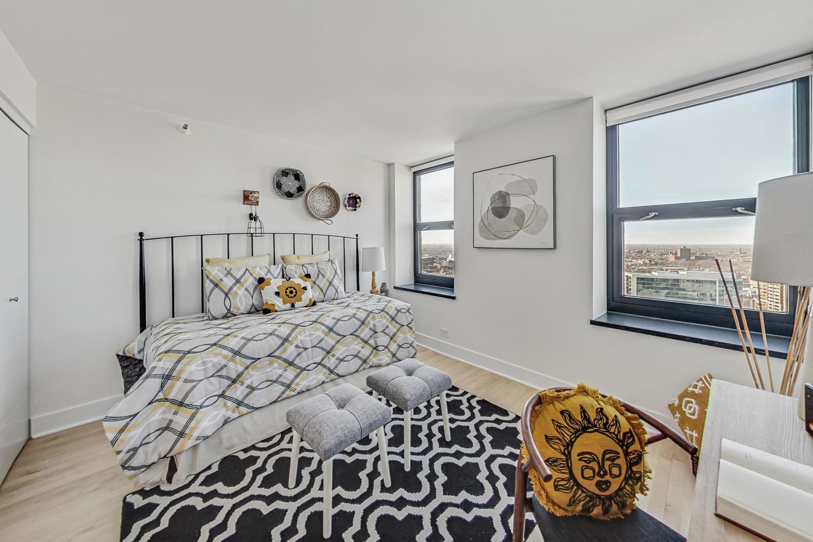 3660 N Lake Shore Drive Unit: 2613