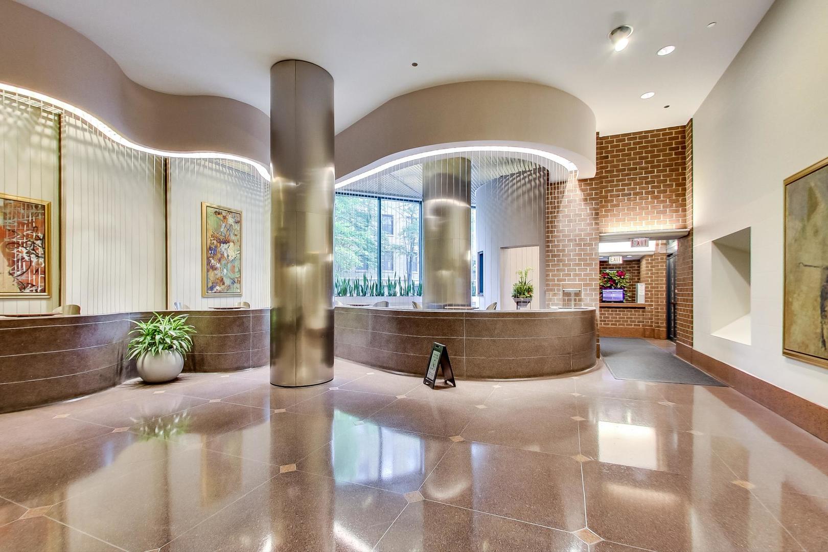 3660 N Lake Shore Drive Unit: 2613