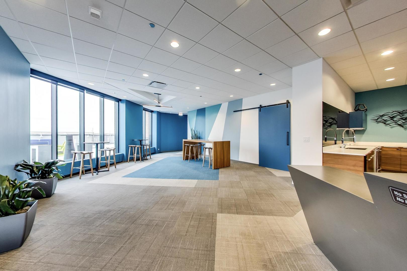 3660 N Lake Shore Drive Unit: 2613