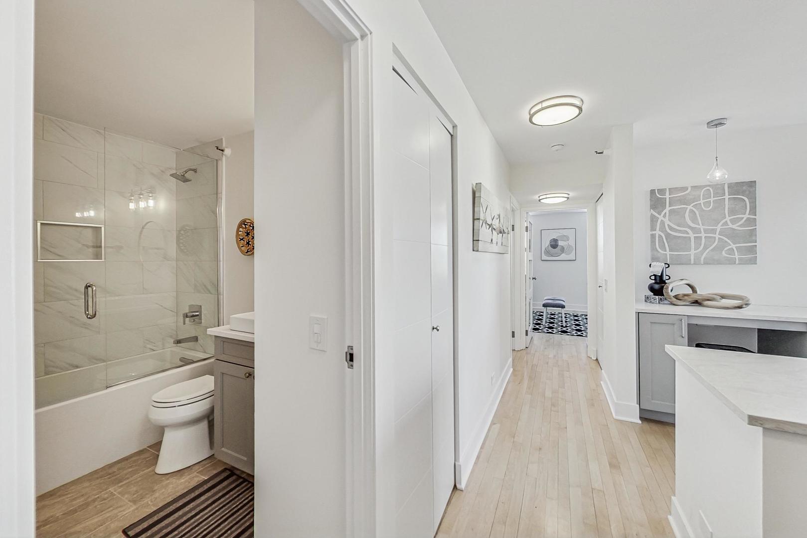 3660 N Lake Shore Drive Unit: 2613