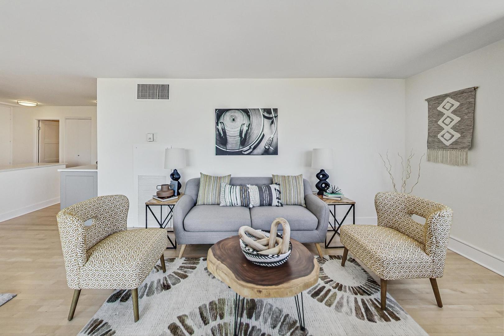 3660 N Lake Shore Drive Unit: 2613