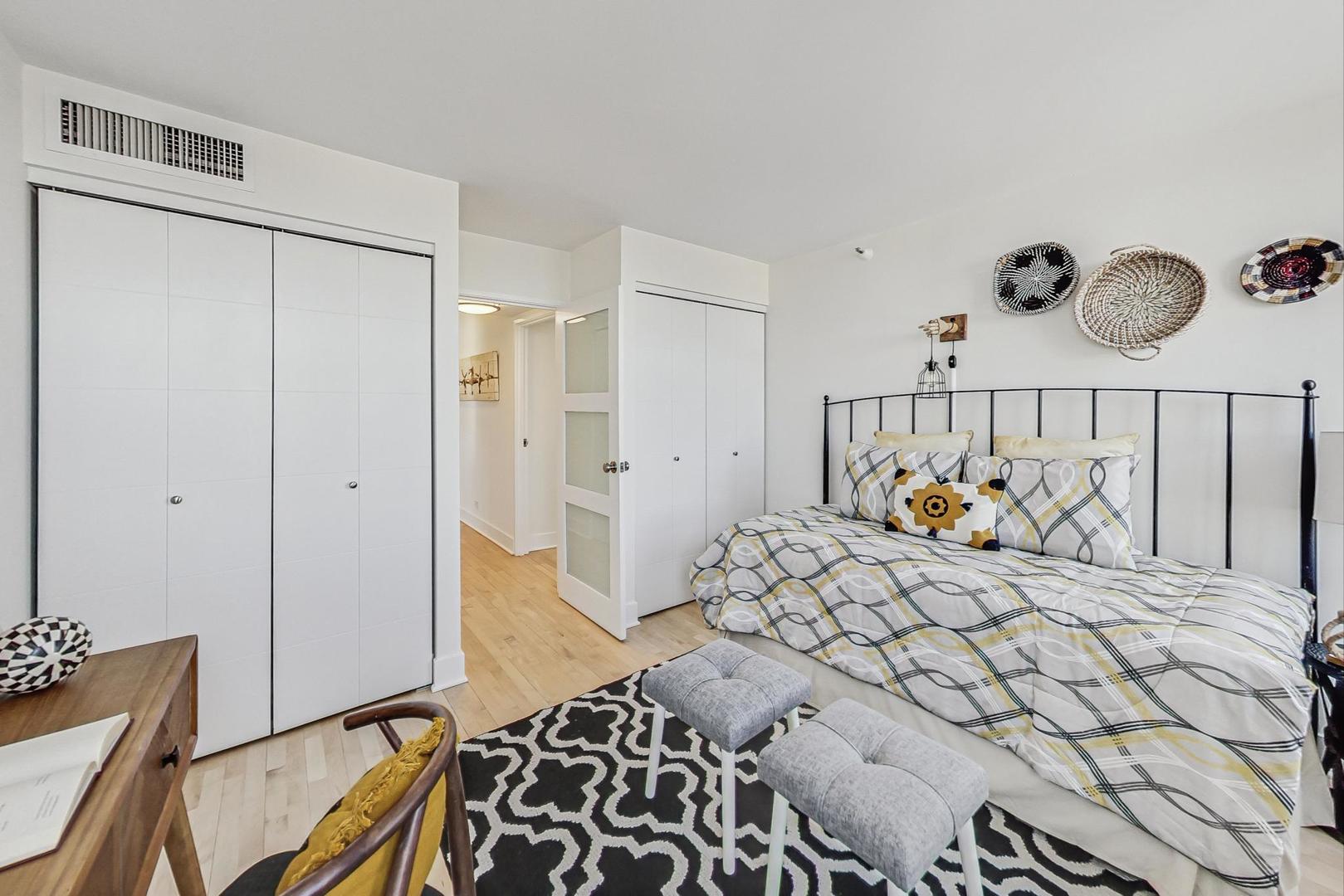 3660 N Lake Shore Drive Unit: 2613