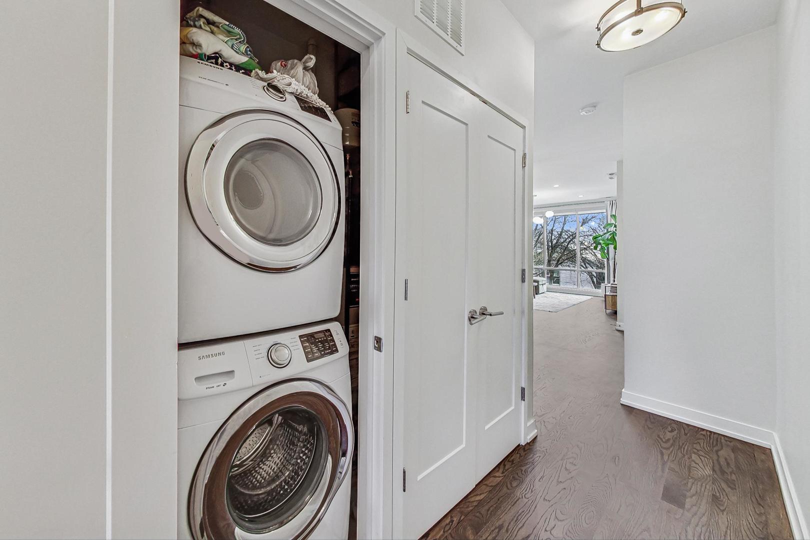 1918 W ARMITAGE Avenue Unit: 2B