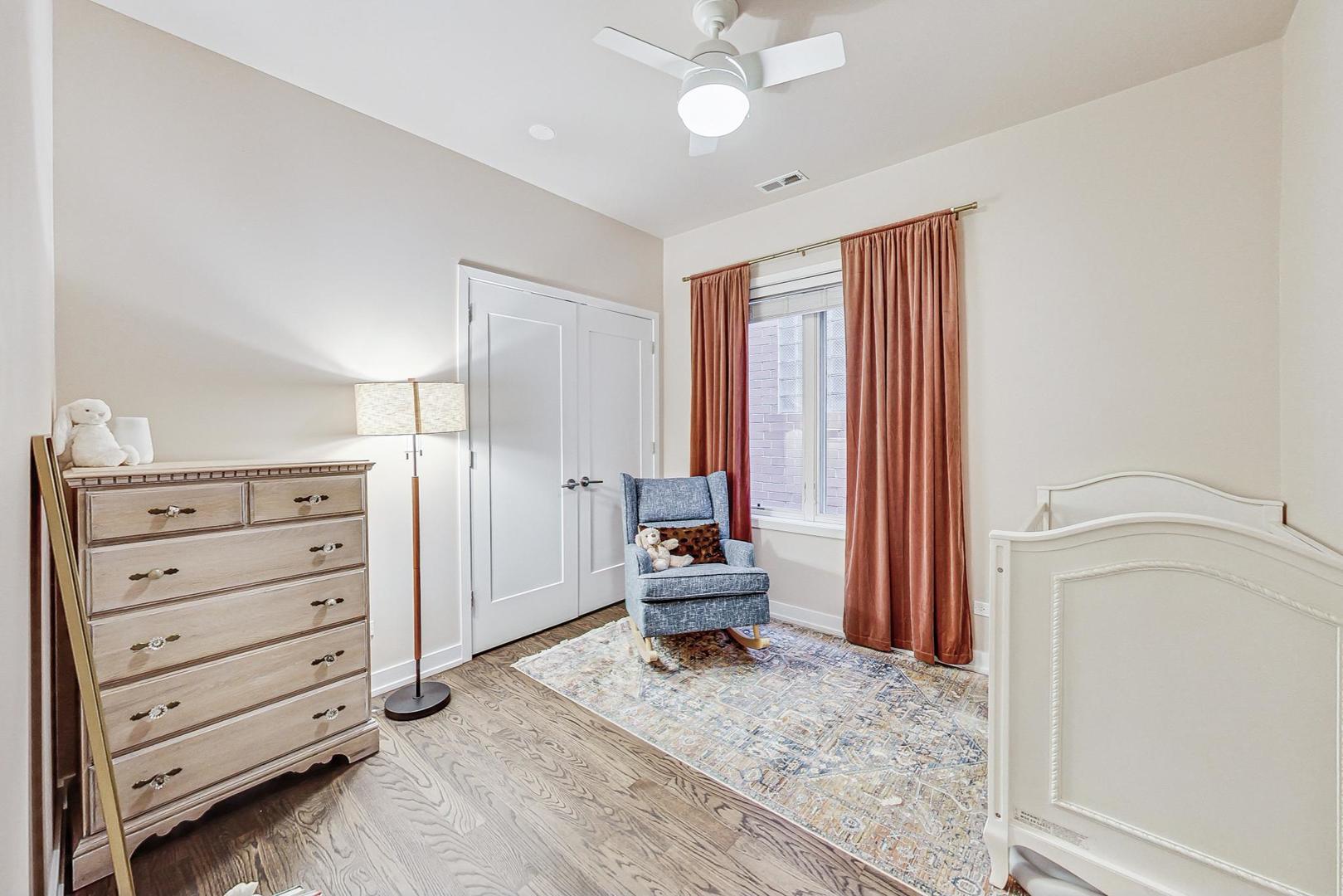 1918 W ARMITAGE Avenue Unit: 2B