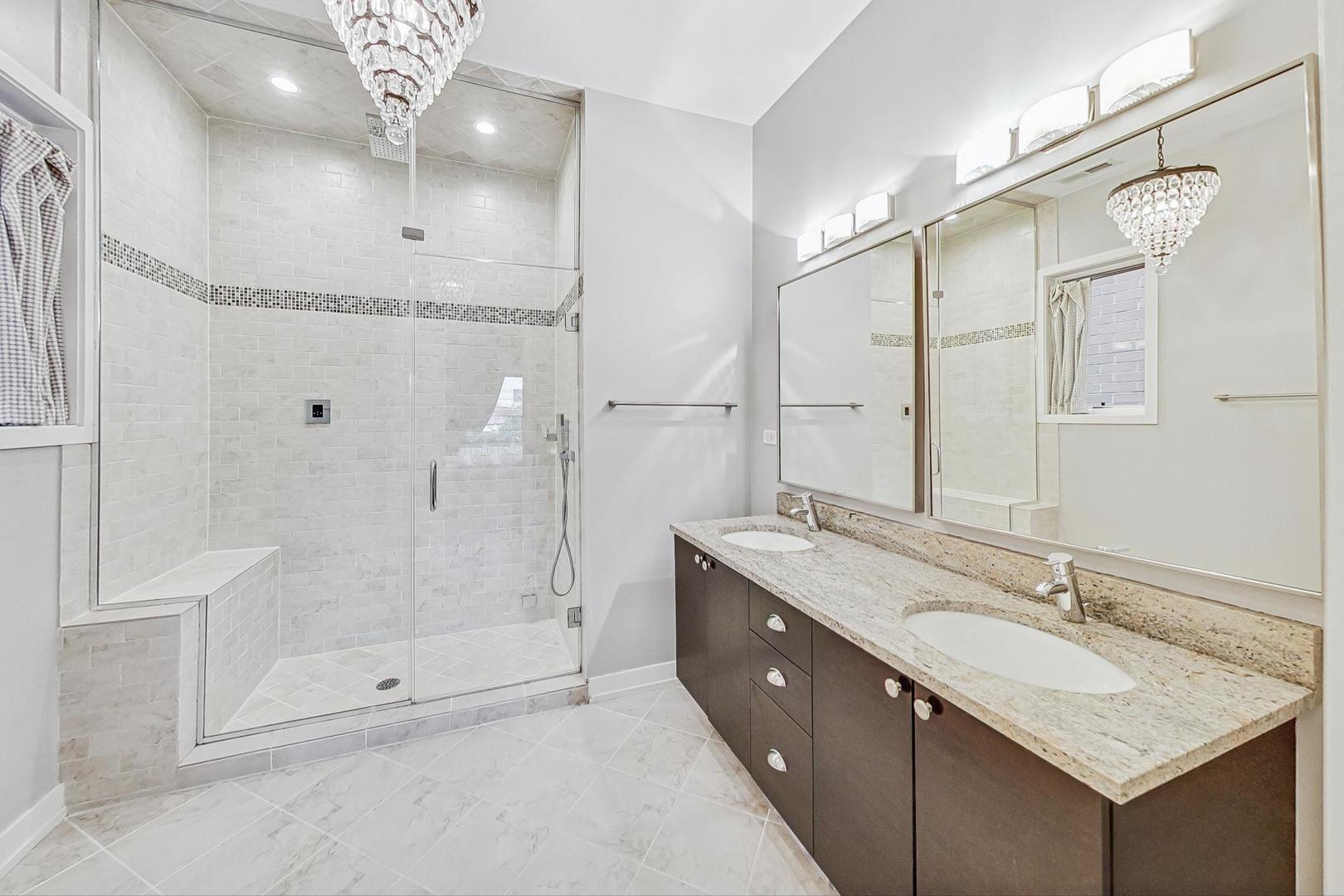 1918 W ARMITAGE Avenue Unit: 2B