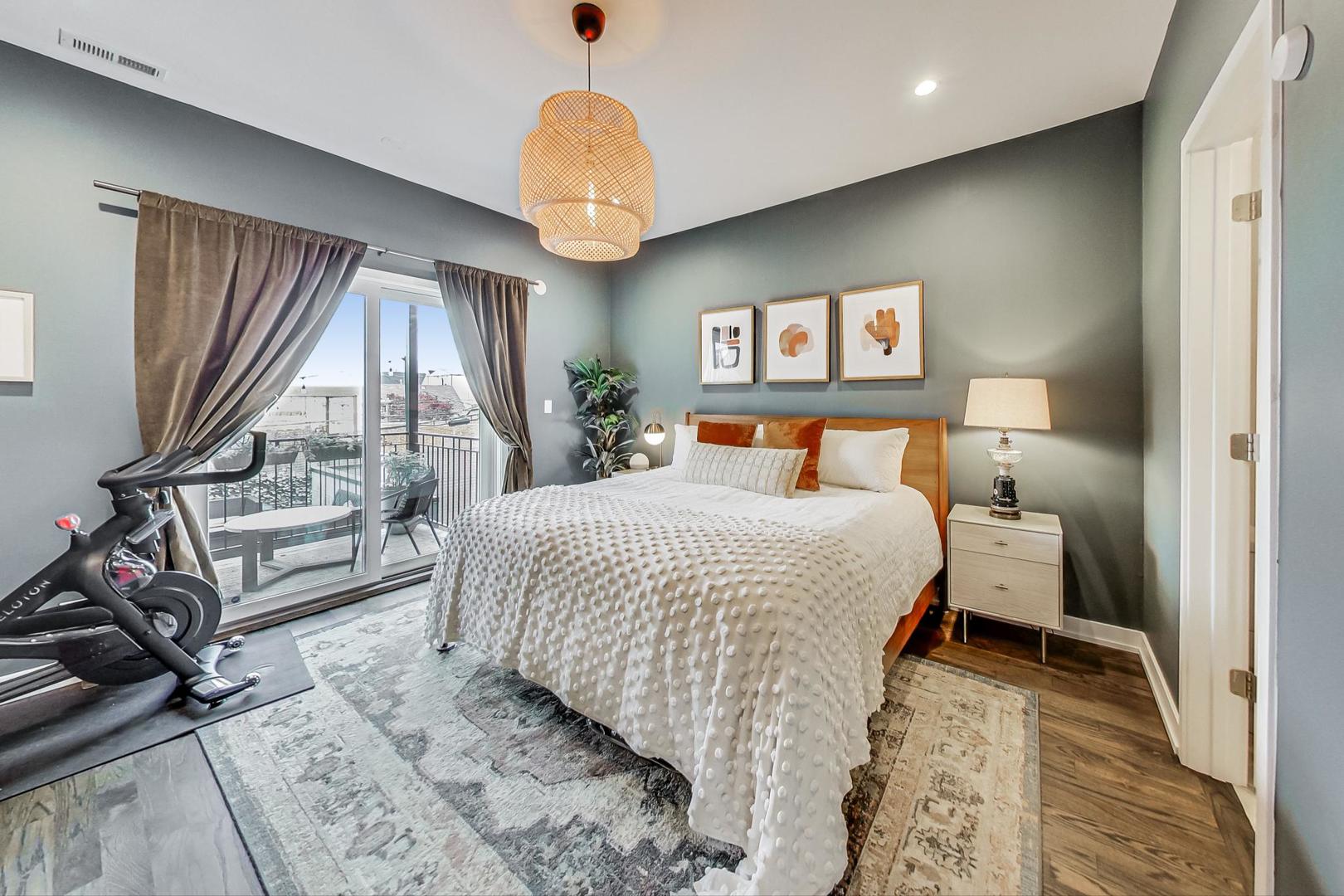 1918 W ARMITAGE Avenue Unit: 2B