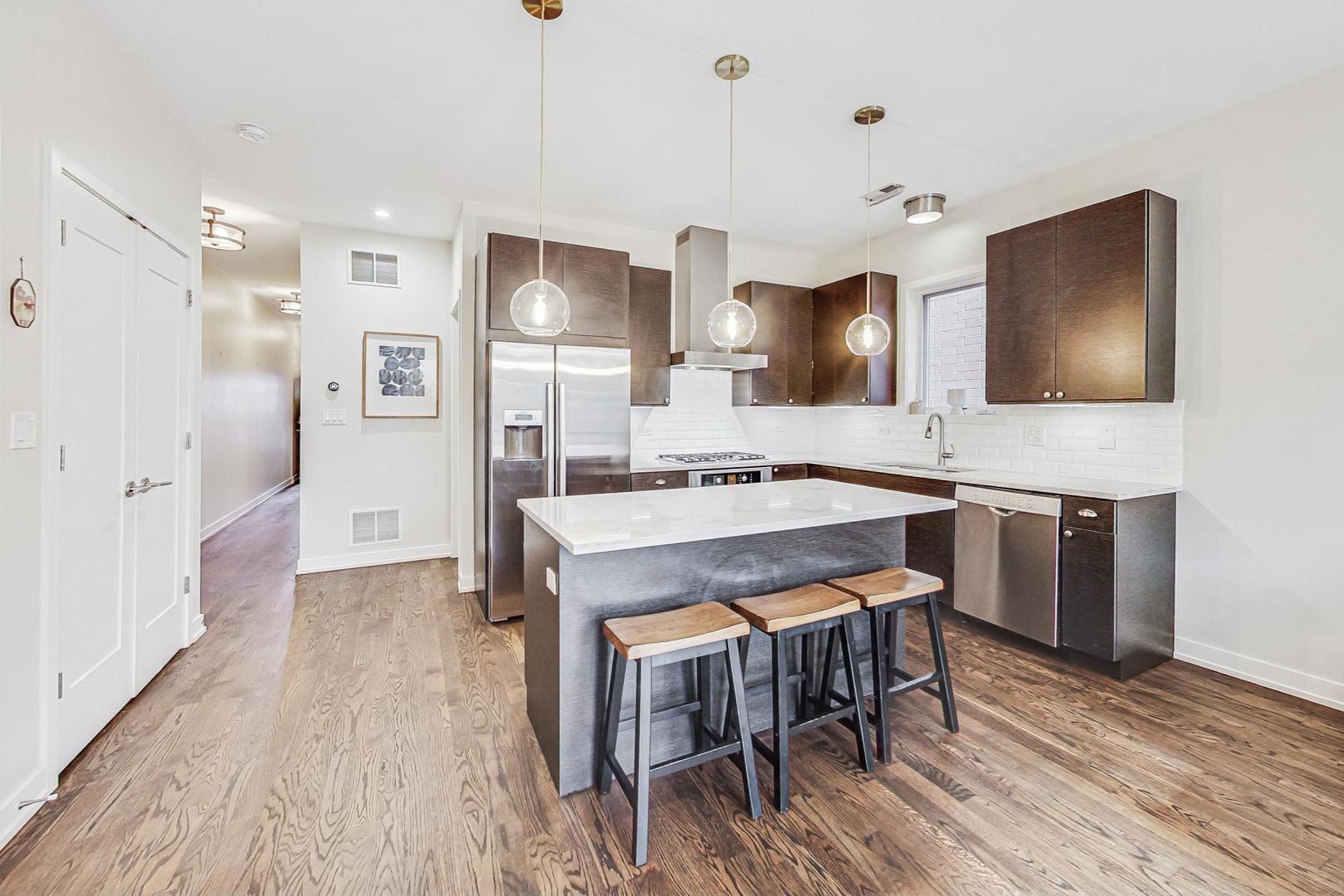 1918 W ARMITAGE Avenue Unit: 2B