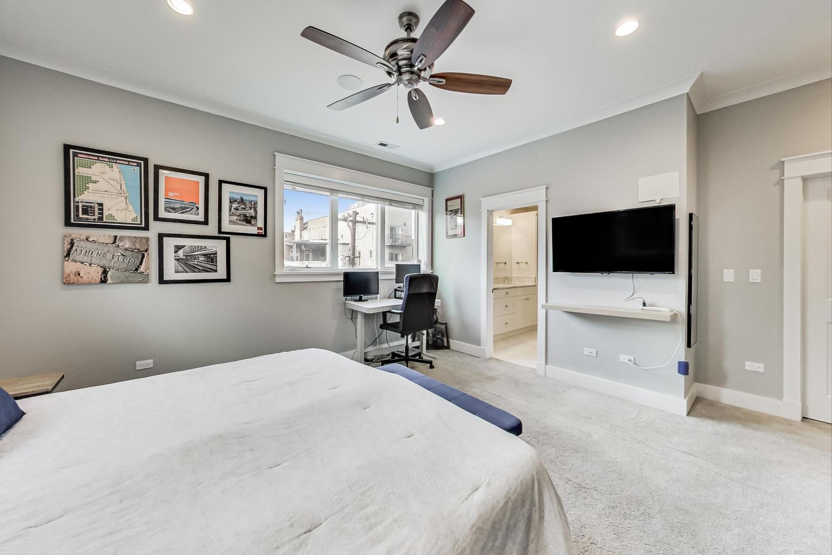 3510 N Fremont Street Unit: 3