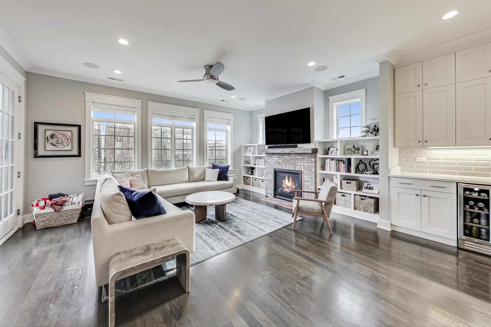 3510 N Fremont Street Unit: 3