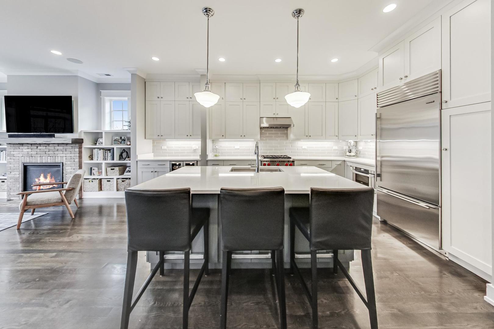 3510 N Fremont Street Unit: 3