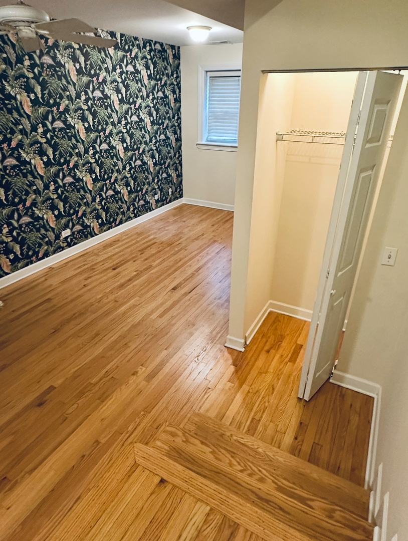 5255 N Rockwell Street Unit: G