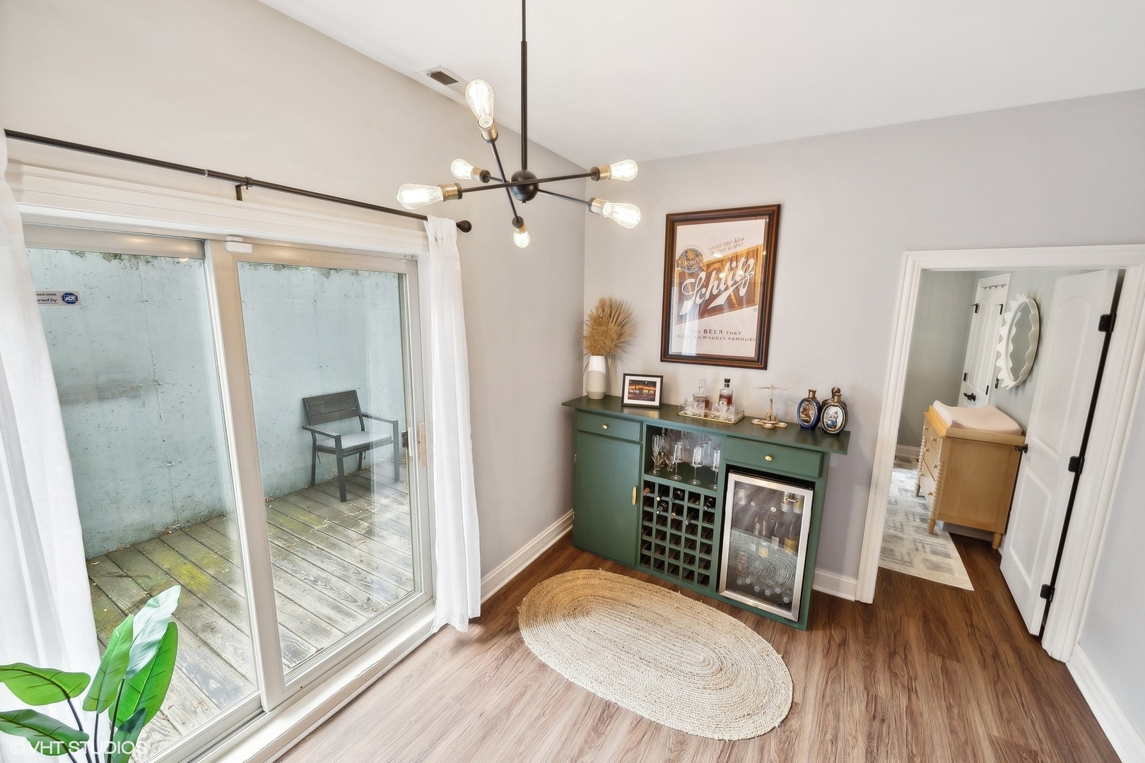 2217 N Oakley Avenue Unit: 1N