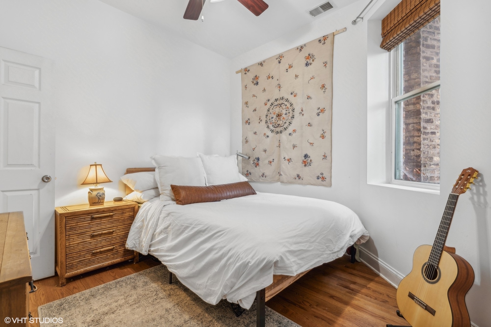 2441 N Sawyer Avenue Unit: 1N