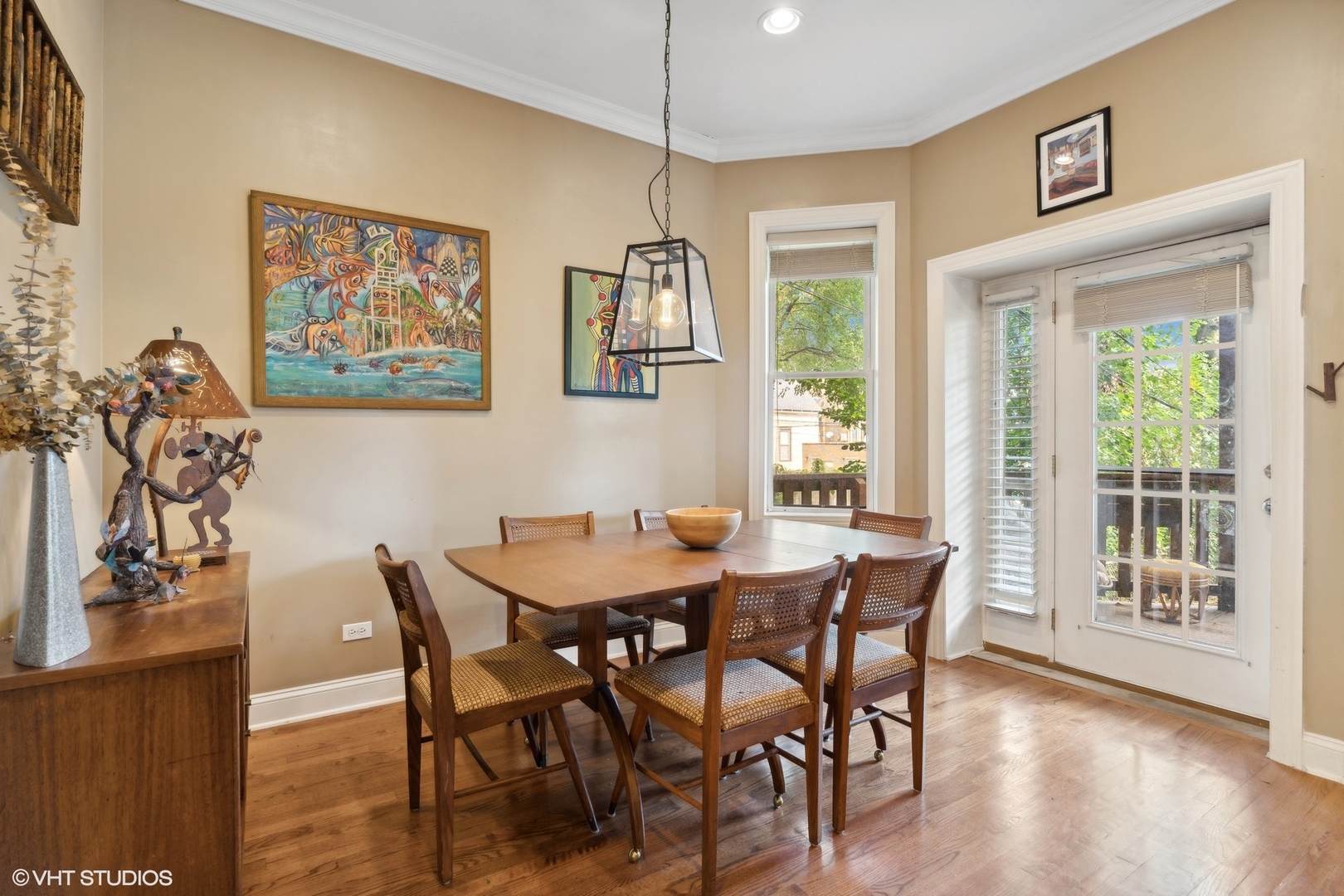 2441 N Sawyer Avenue Unit: 1N
