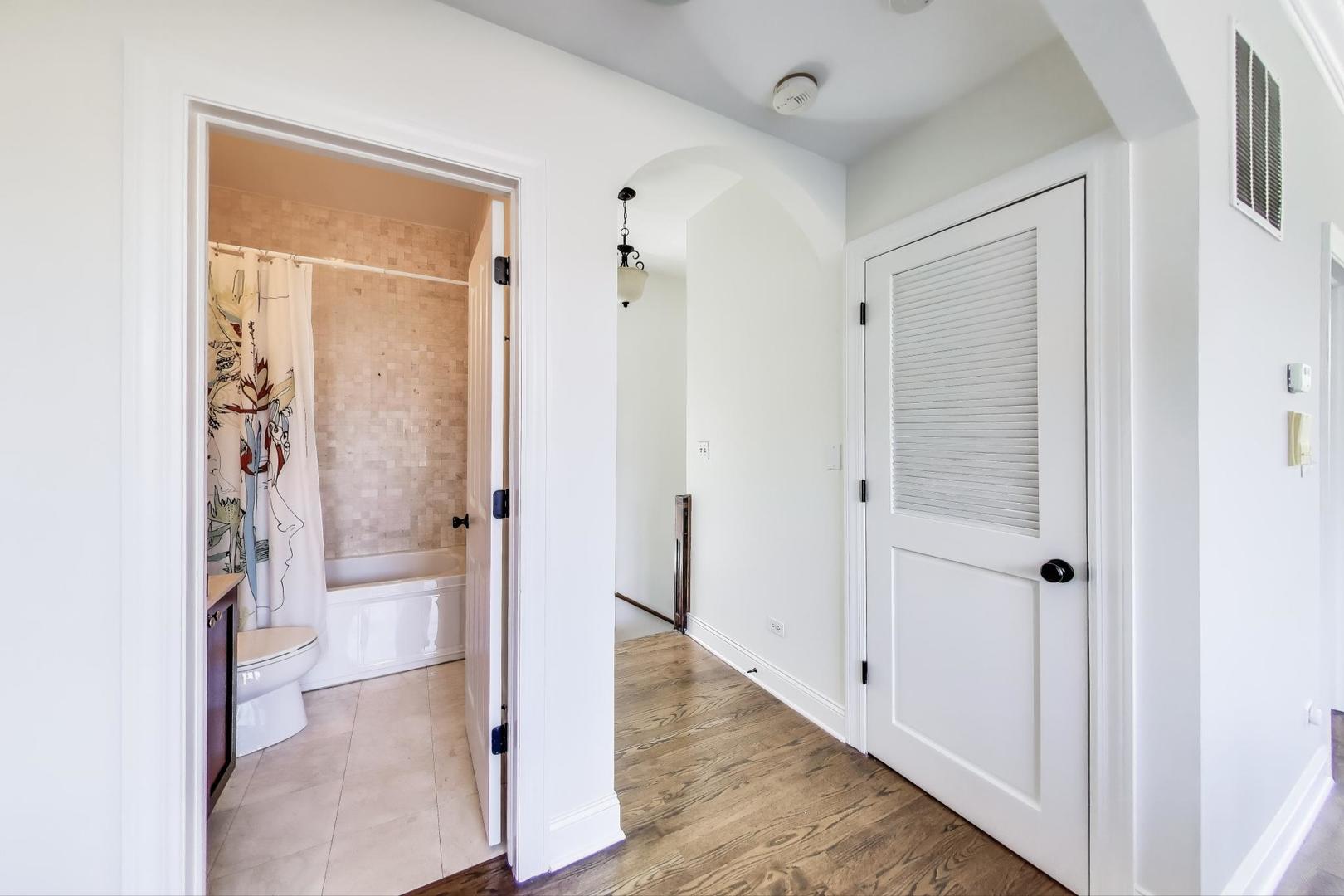 3253 W Palmer Street Unit: 301