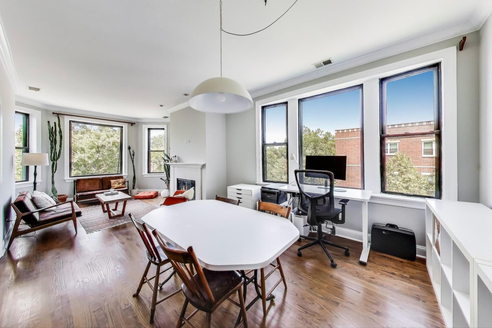 3253 W Palmer Street Unit: 301