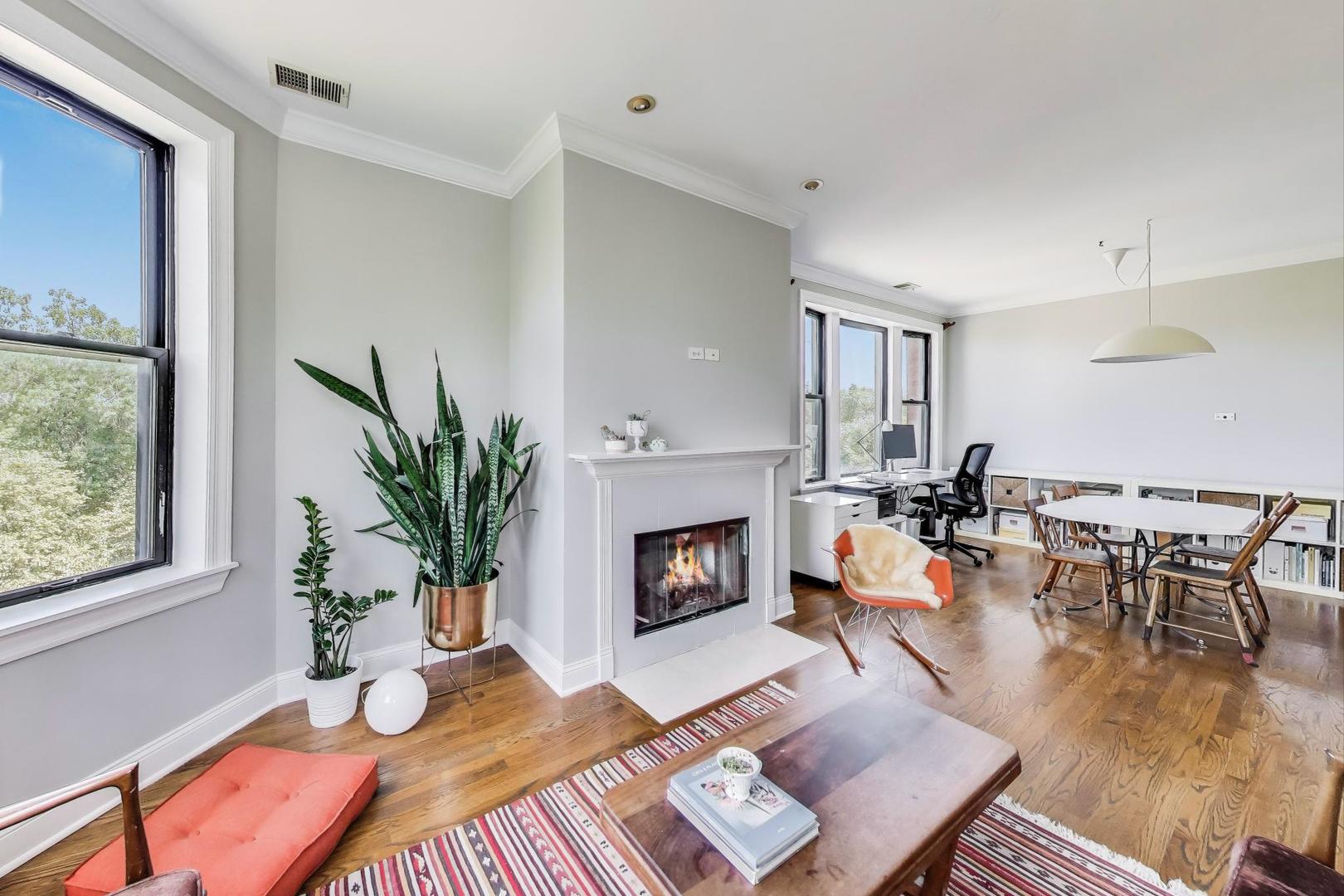 3253 W Palmer Street Unit: 301