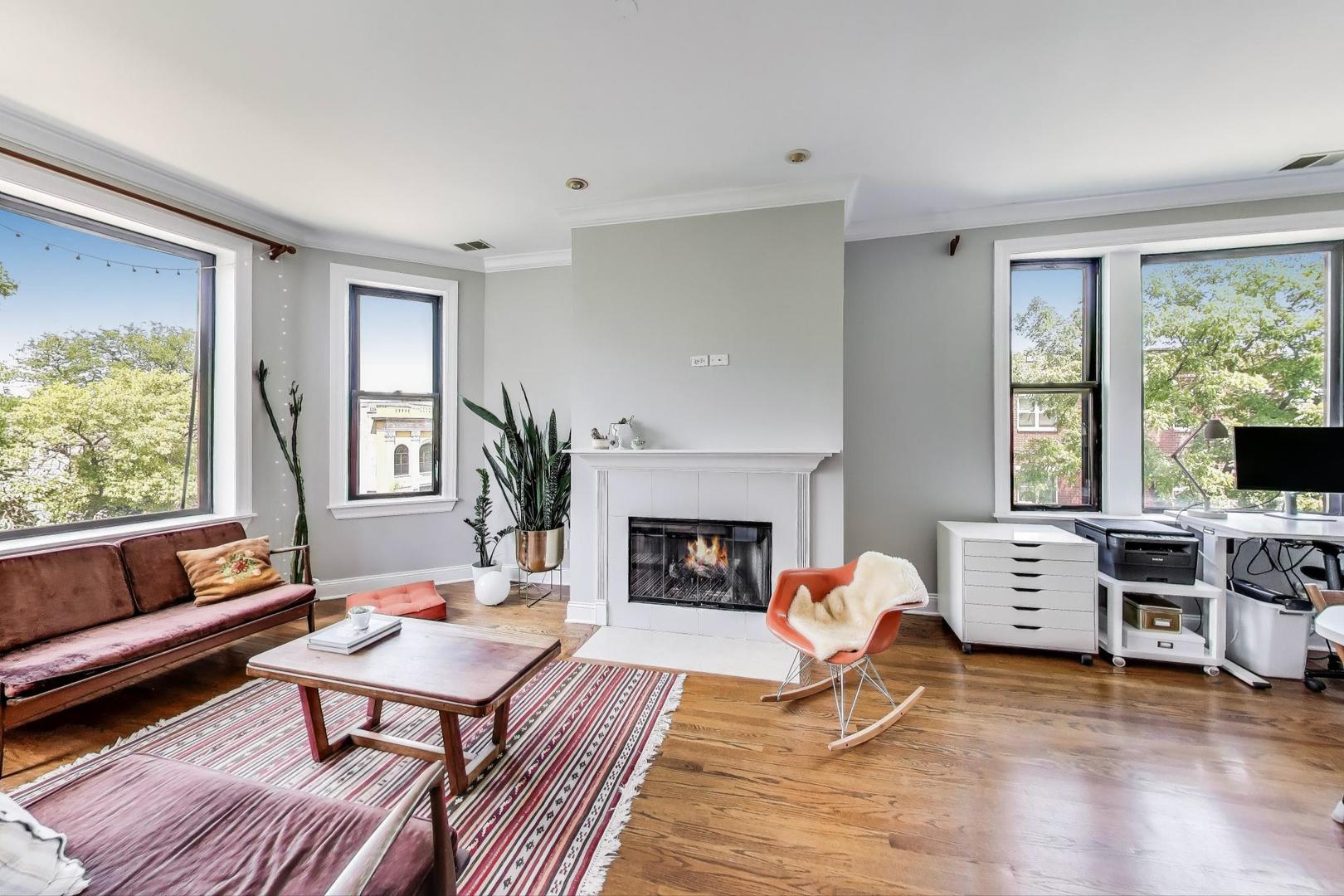 3253 W Palmer Street Unit: 301