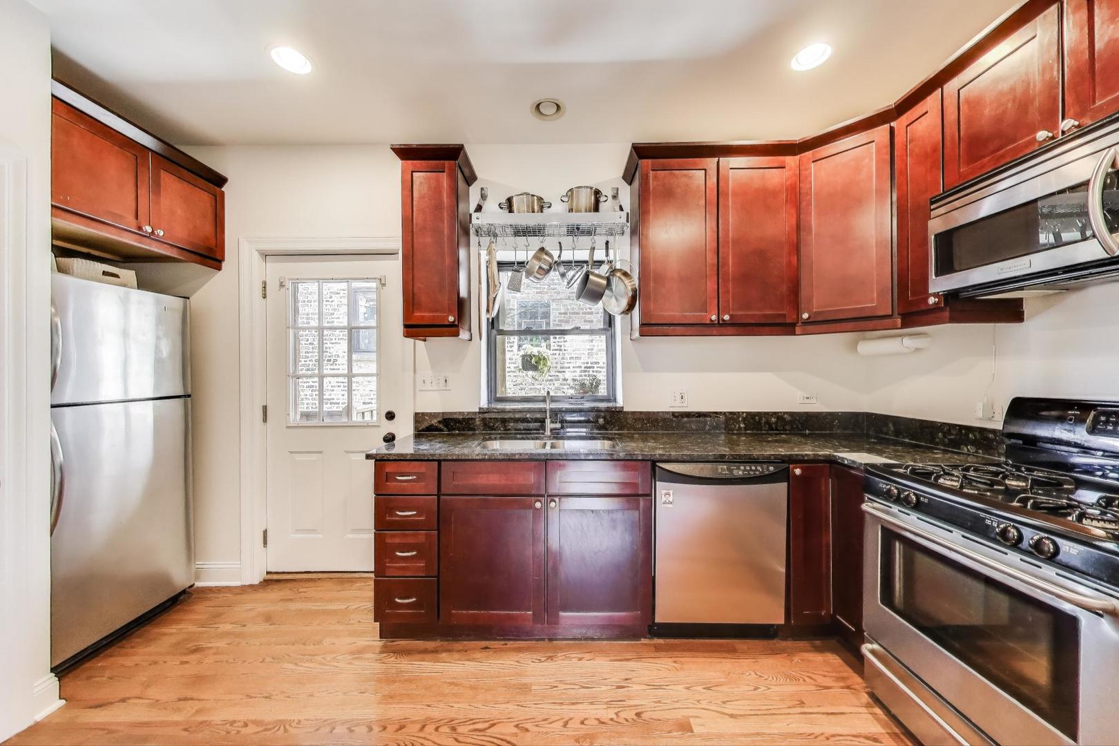 3253 W Palmer Street Unit: 301