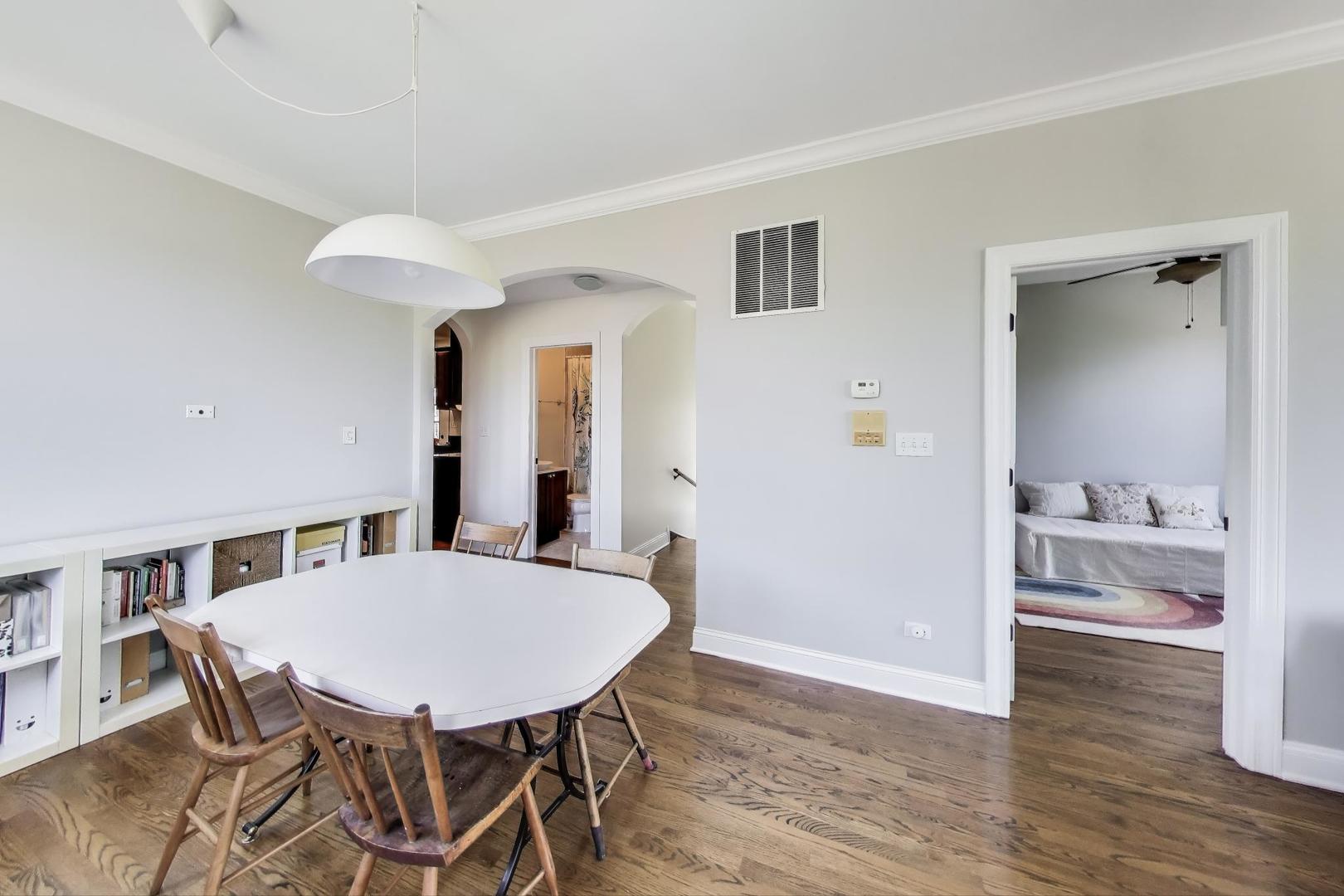3253 W Palmer Street Unit: 301