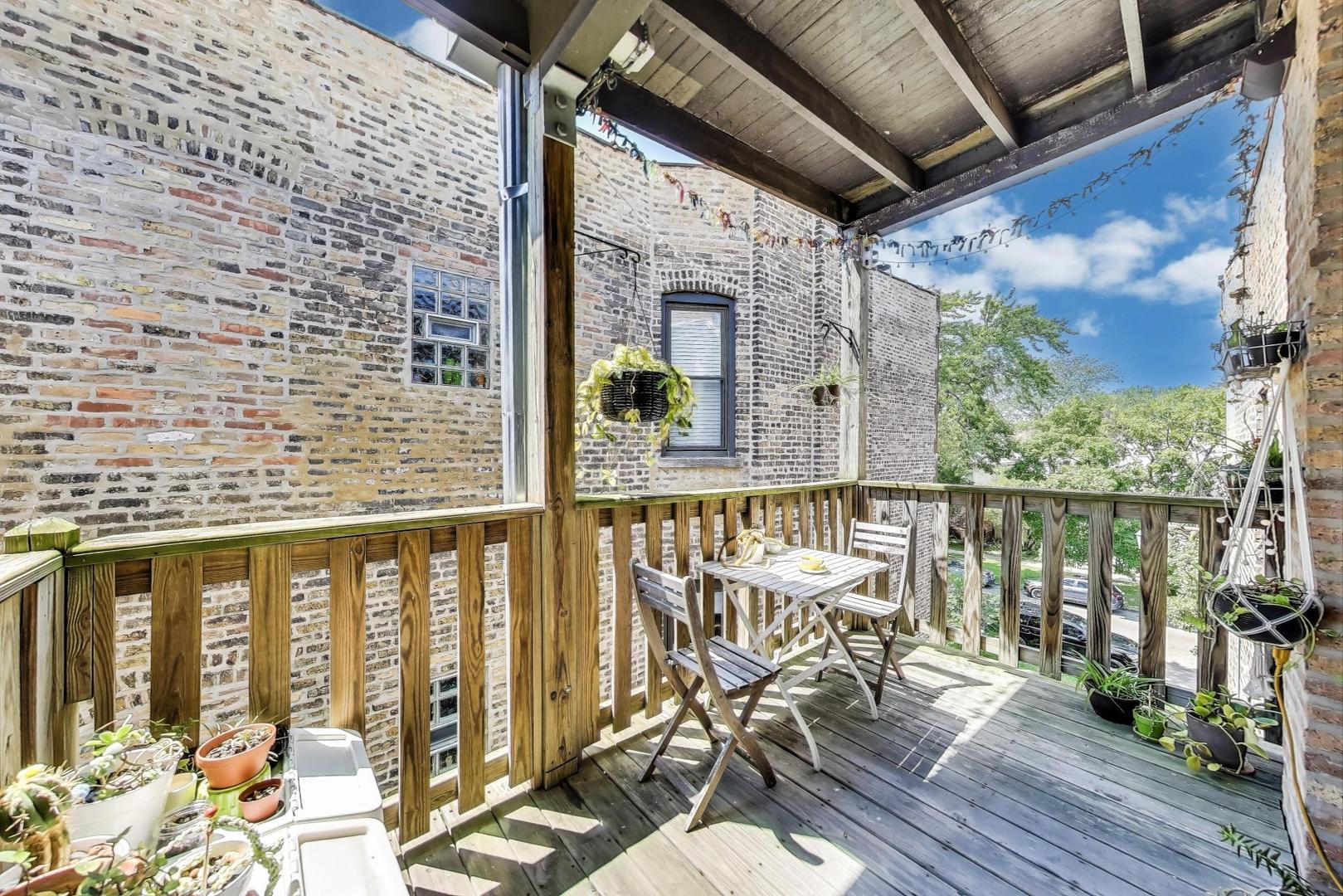 3253 W Palmer Street Unit: 301