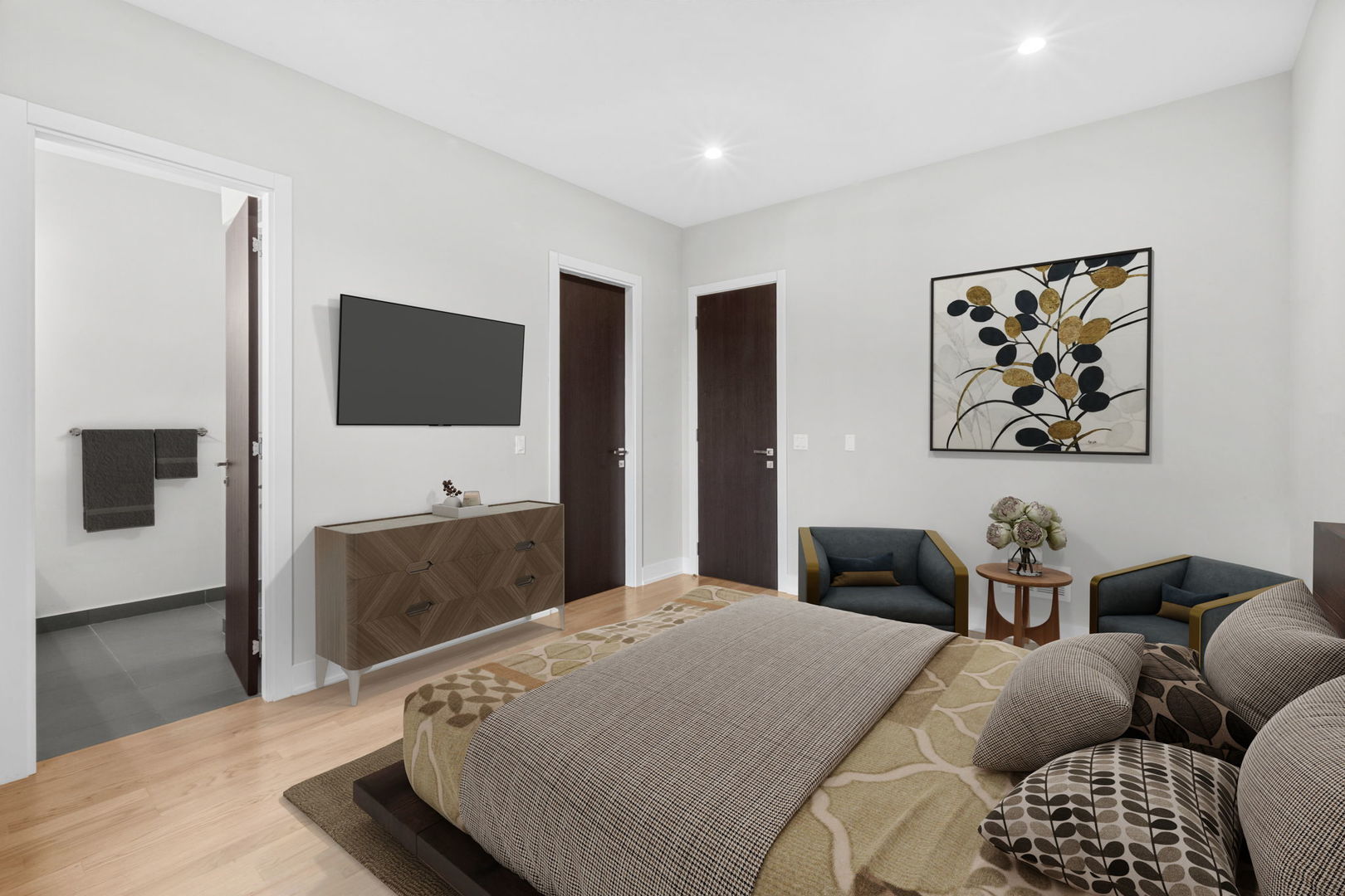 3530 N Lincoln Avenue Unit: 304