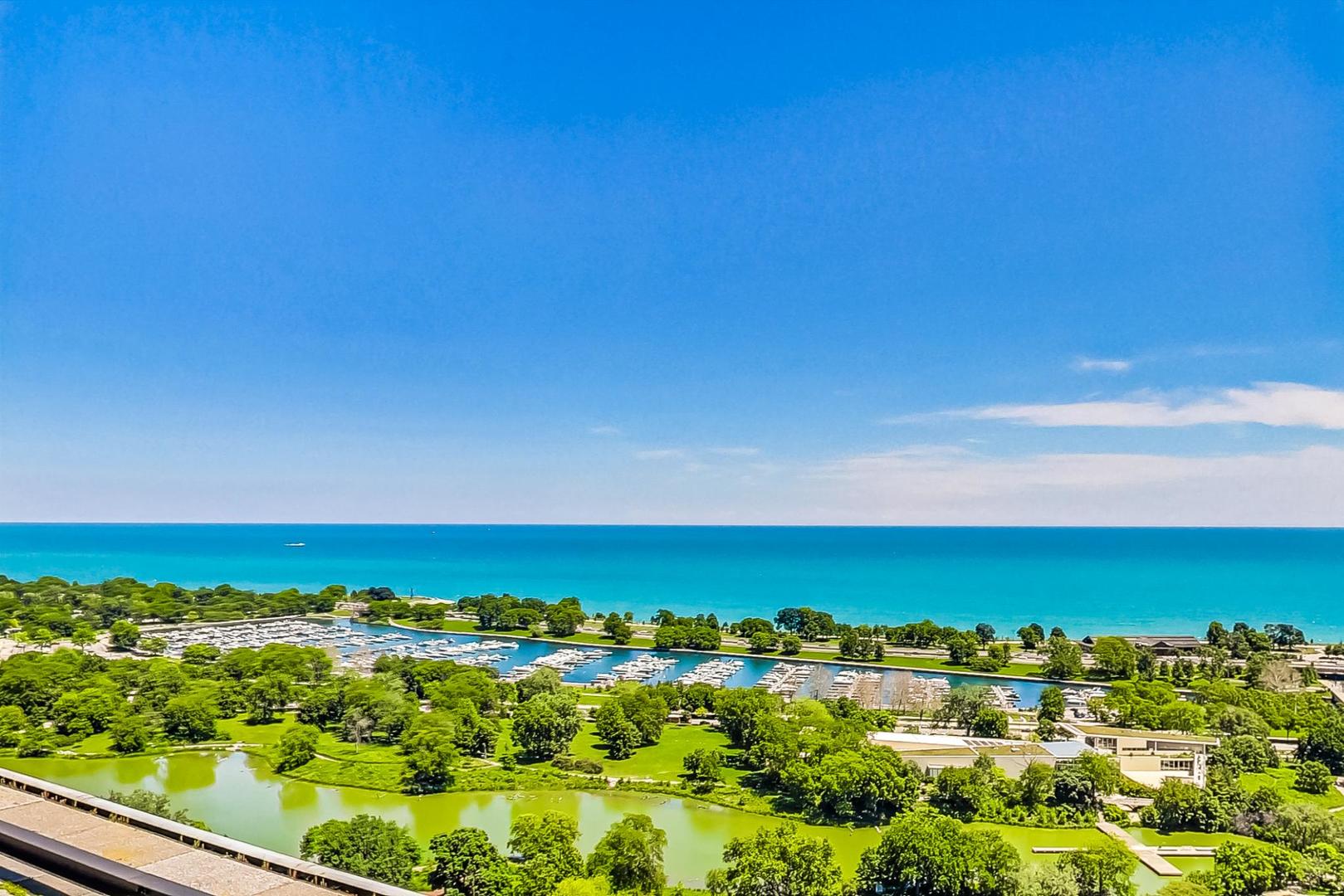 2400 N Lakeview Avenue Unit: 1708