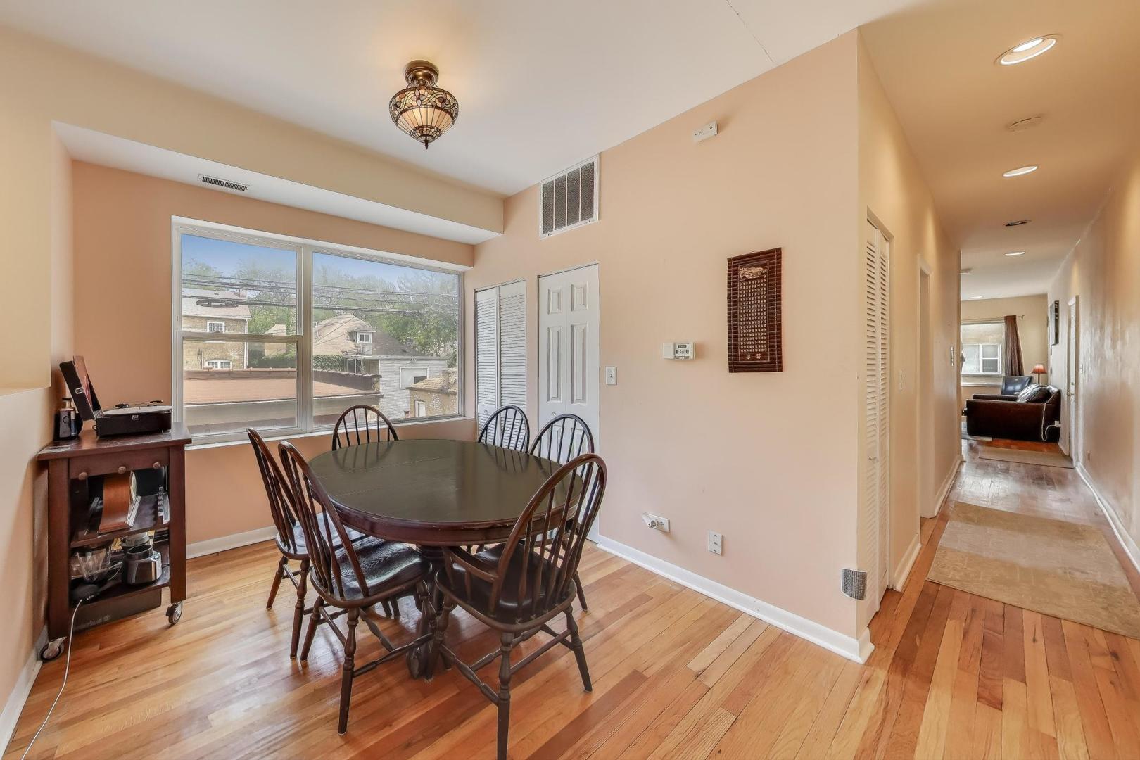3816 W Ainslie Street Unit: 1