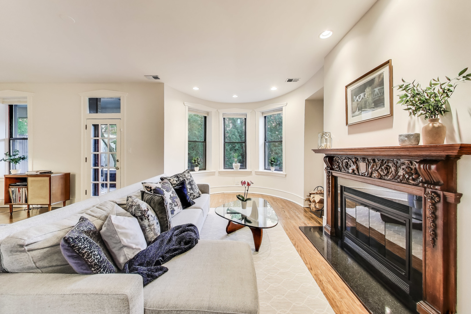 628 W Grace Street Unit: 2W