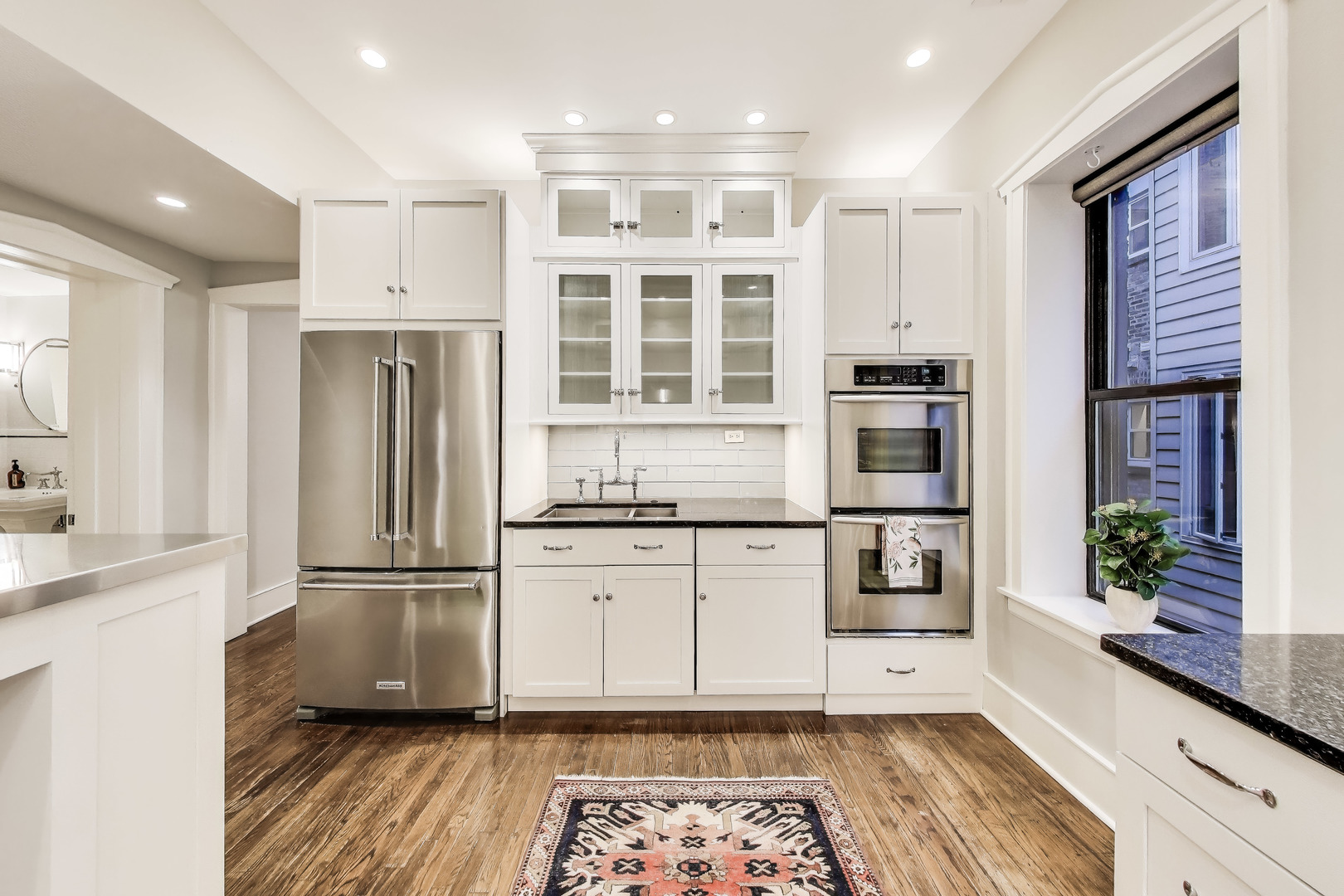 628 W Grace Street Unit: 2W